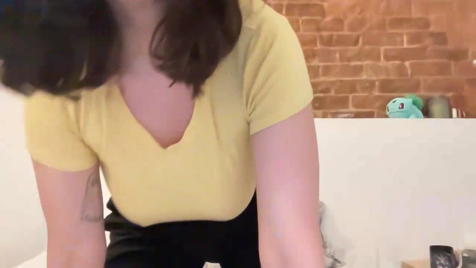 Gallery image thumbnail from PrettyAdorkable's myfreecams stream on, 08/16/2026, 07:25 image 15 of 20