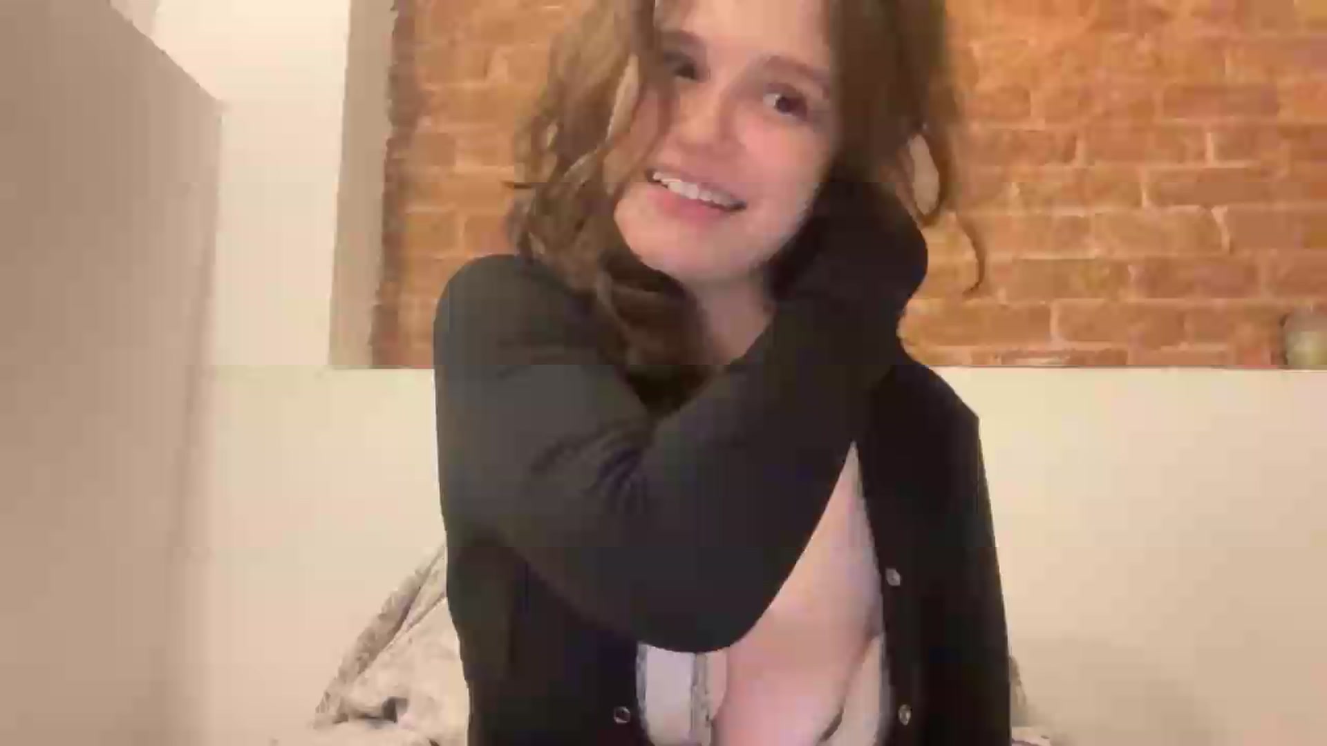 Gallery image thumbnail from PrettyAdorkable's myfreecams stream on, 09/05/2026, 01:16 image 1 of 20