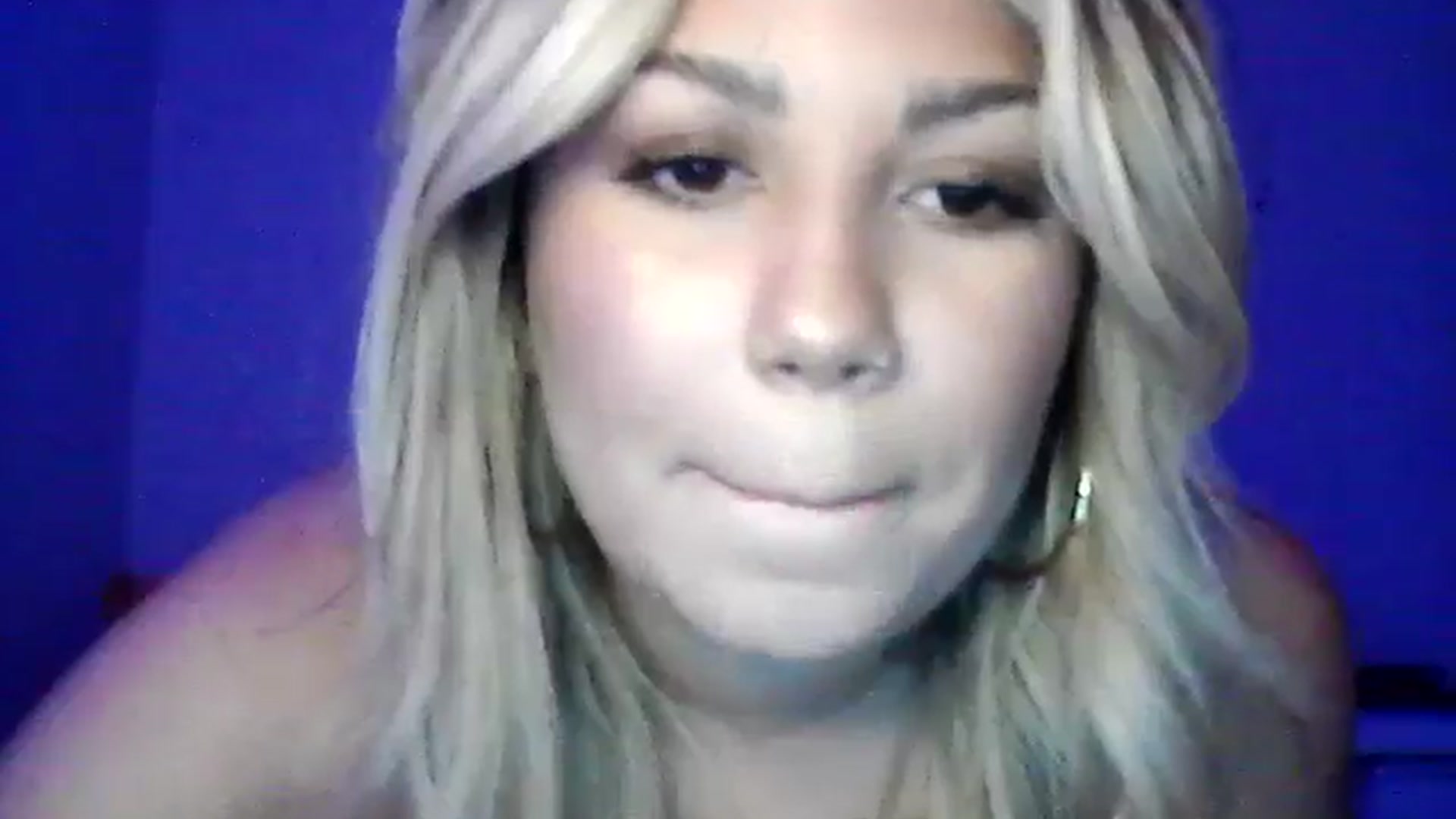 Gallery image thumbnail from PrettyBlondeP's myfreecams stream on, 07/24/2024, 06:12 image 9 of 20