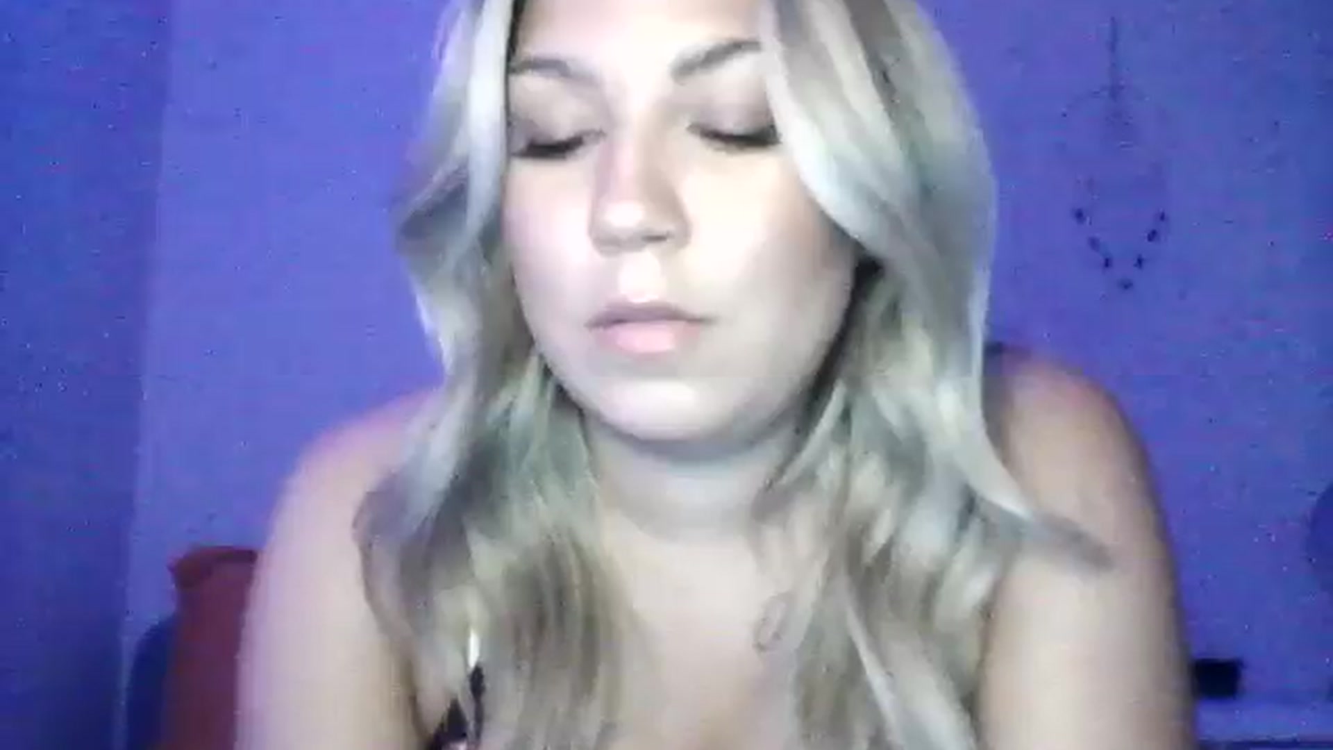 Gallery image thumbnail from PrettyBlondeP's myfreecams stream on, 07/25/2024, 05:42 image 13 of 20