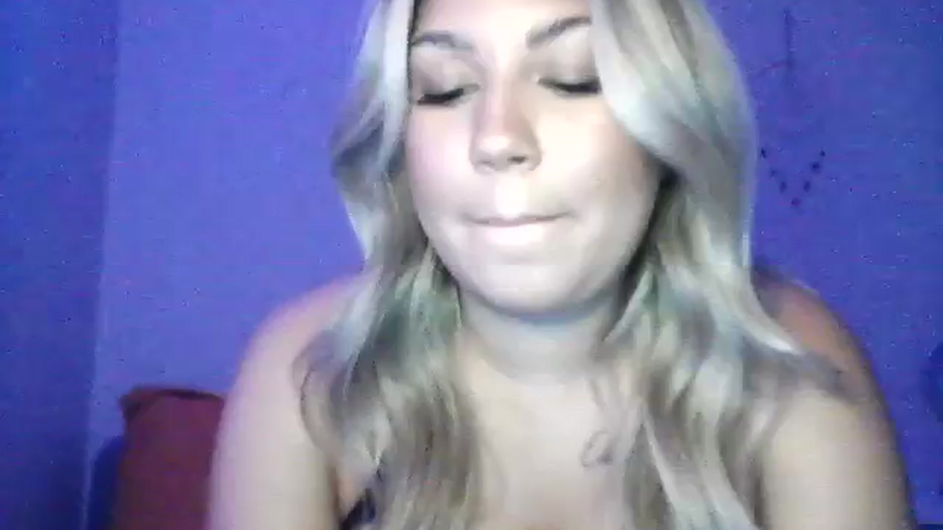 Gallery image thumbnail from PrettyBlondeP's myfreecams stream on, 07/25/2024, 05:42 image 12 of 20