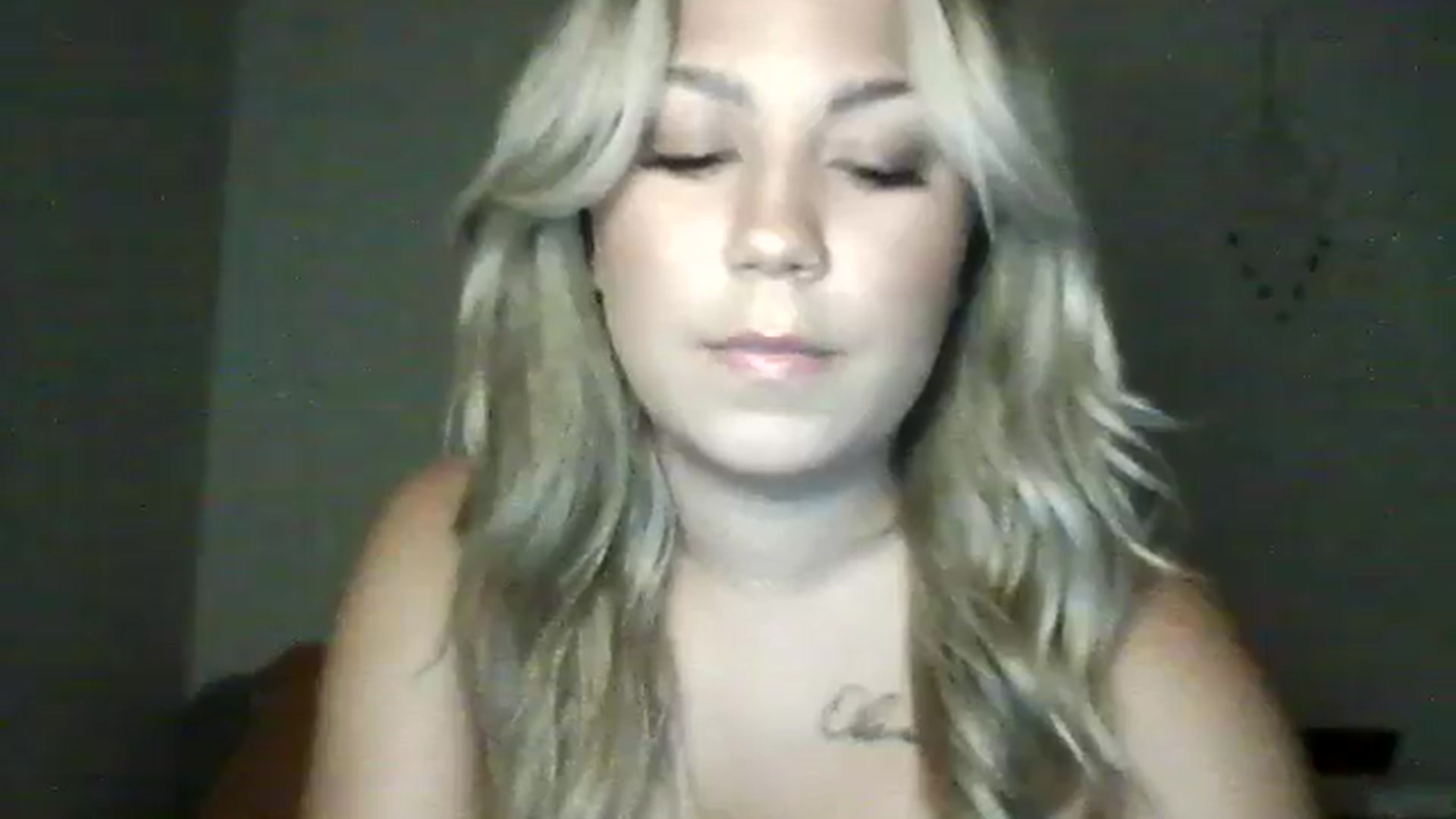 Gallery image thumbnail from PrettyBlondeP's myfreecams stream on, 07/29/2024, 05:33 image 2 of 20