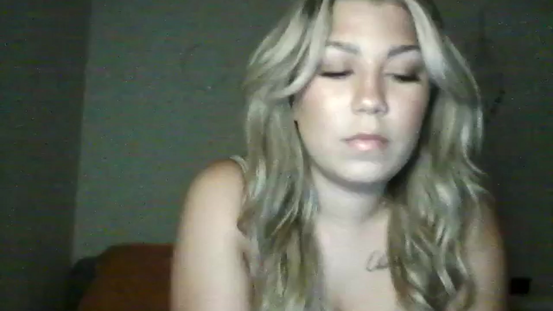 Gallery image thumbnail from PrettyBlondeP's myfreecams stream on, 07/29/2024, 05:33 image 11 of 20