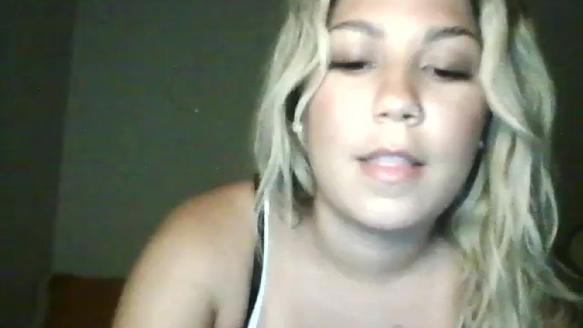 Gallery image thumbnail from PrettyBlondeP's myfreecams stream on, 08/14/2024, 07:14 image 16 of 20