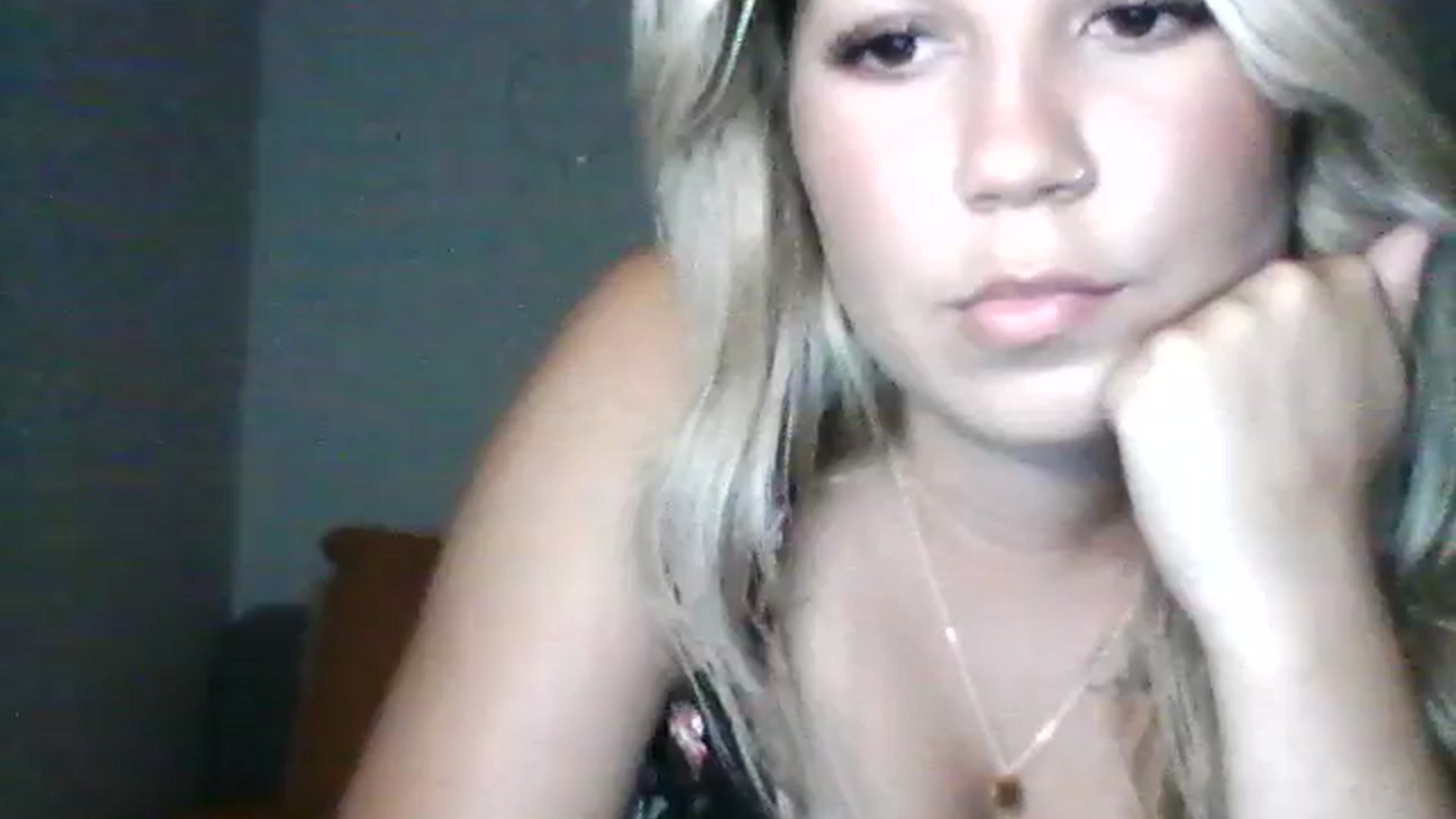 Gallery image thumbnail from PrettyBlondeP's myfreecams stream on, 08/28/2024, 07:16 image 6 of 20