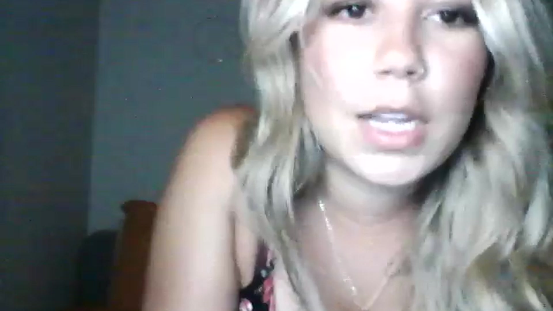 Gallery image thumbnail from PrettyBlondeP's myfreecams stream on, 08/28/2024, 07:16 image 9 of 20