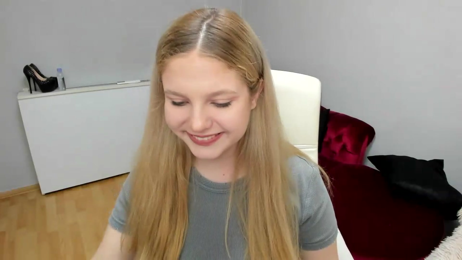 Gallery image thumbnail from PrettyKristin's myfreecams stream on, 05/30/2026, 13:49 image 3 of 20