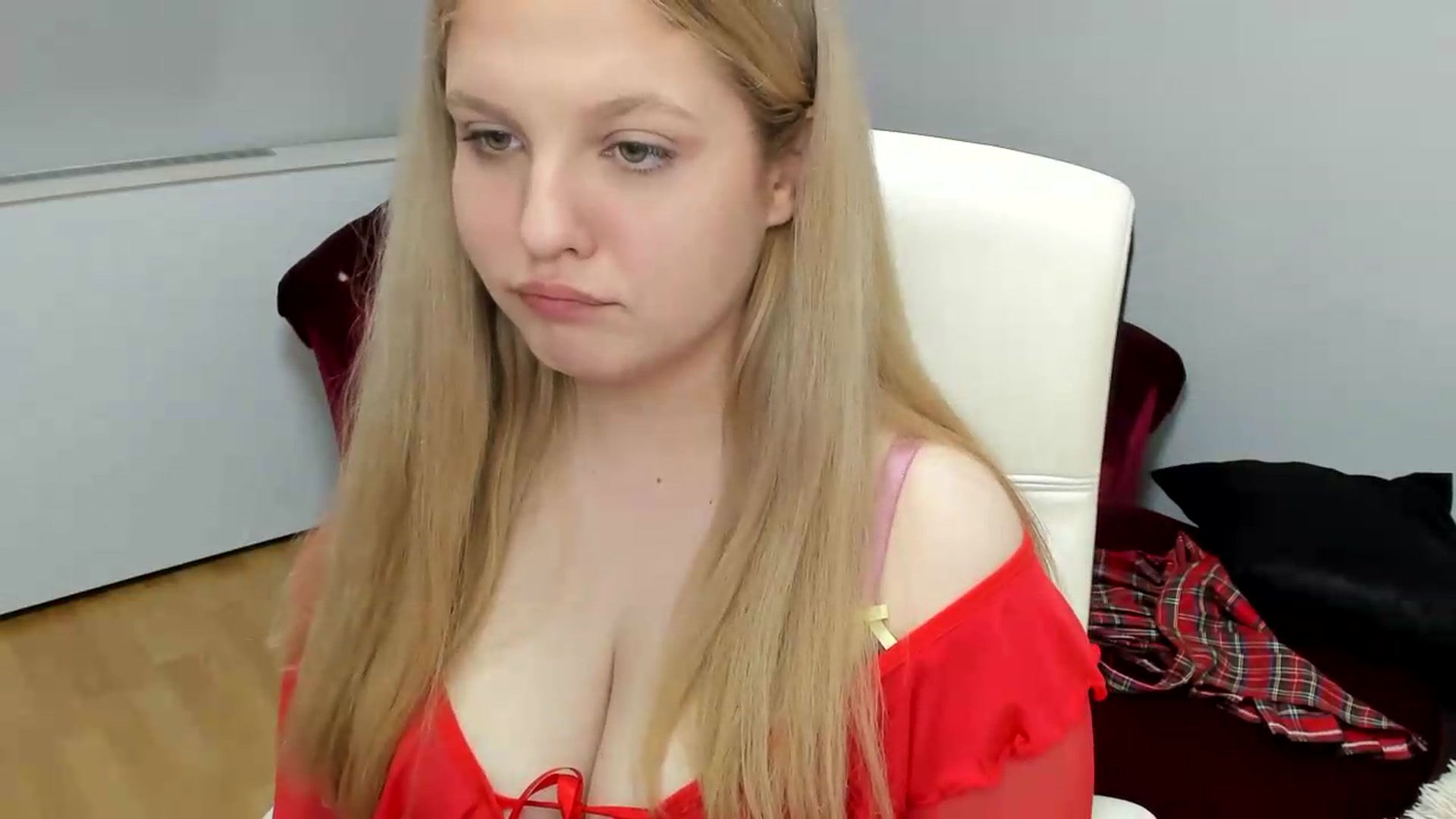 Gallery image thumbnail from PrettyKristin's myfreecams stream on, 05/30/2026, 15:37 image 20 of 20