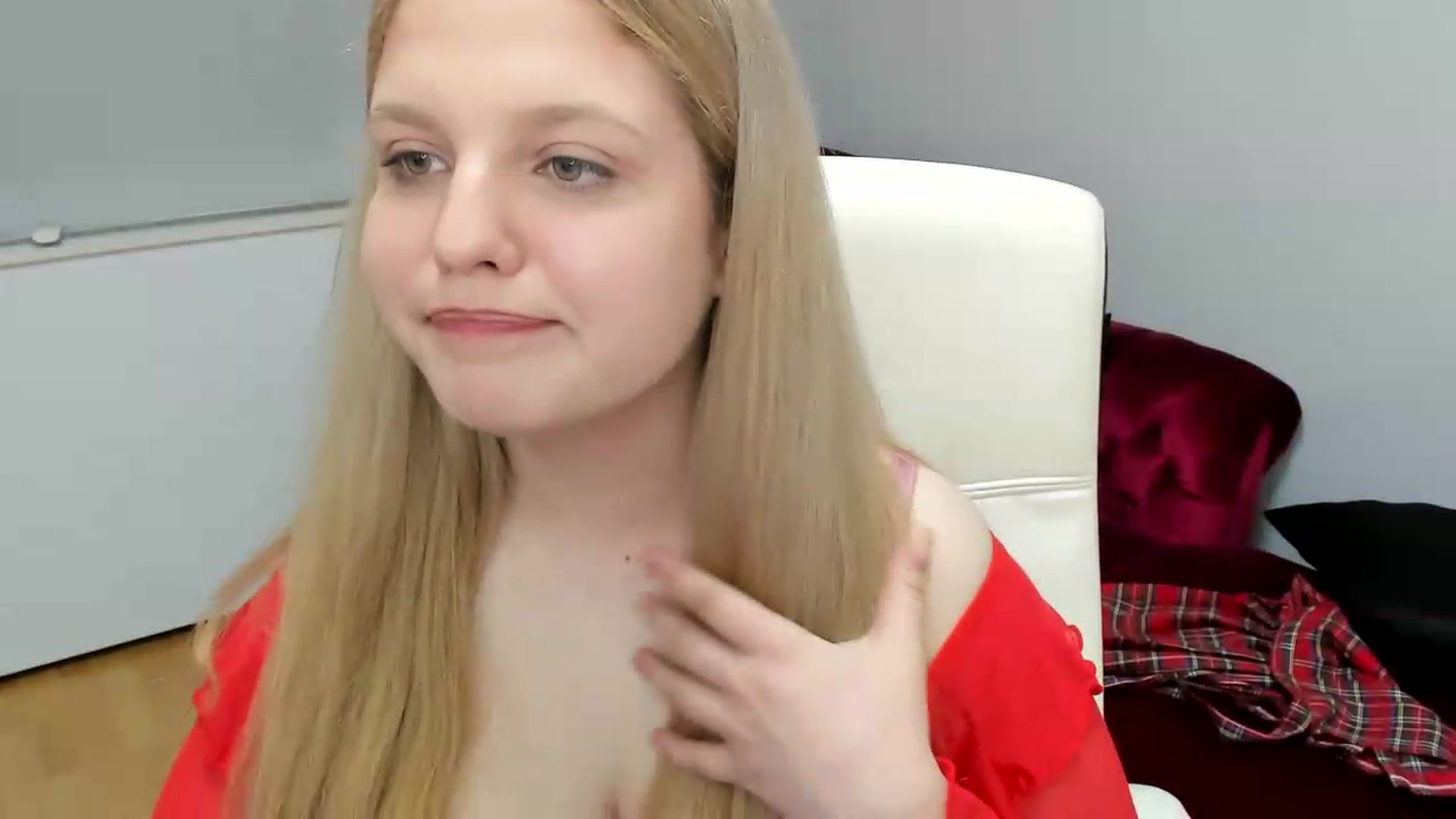 Gallery image thumbnail from PrettyKristin's myfreecams stream on, 05/30/2026, 16:24 image 15 of 20