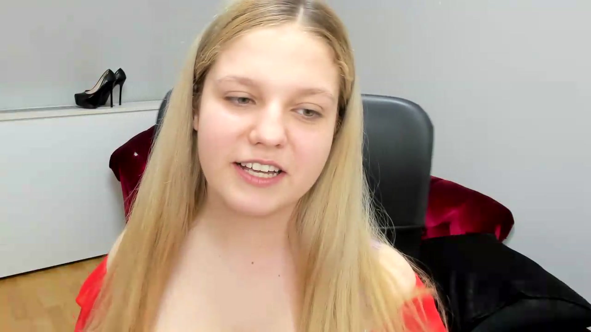 Gallery image thumbnail from PrettyKristin's myfreecams stream on, 05/31/2026, 14:10 image 20 of 20