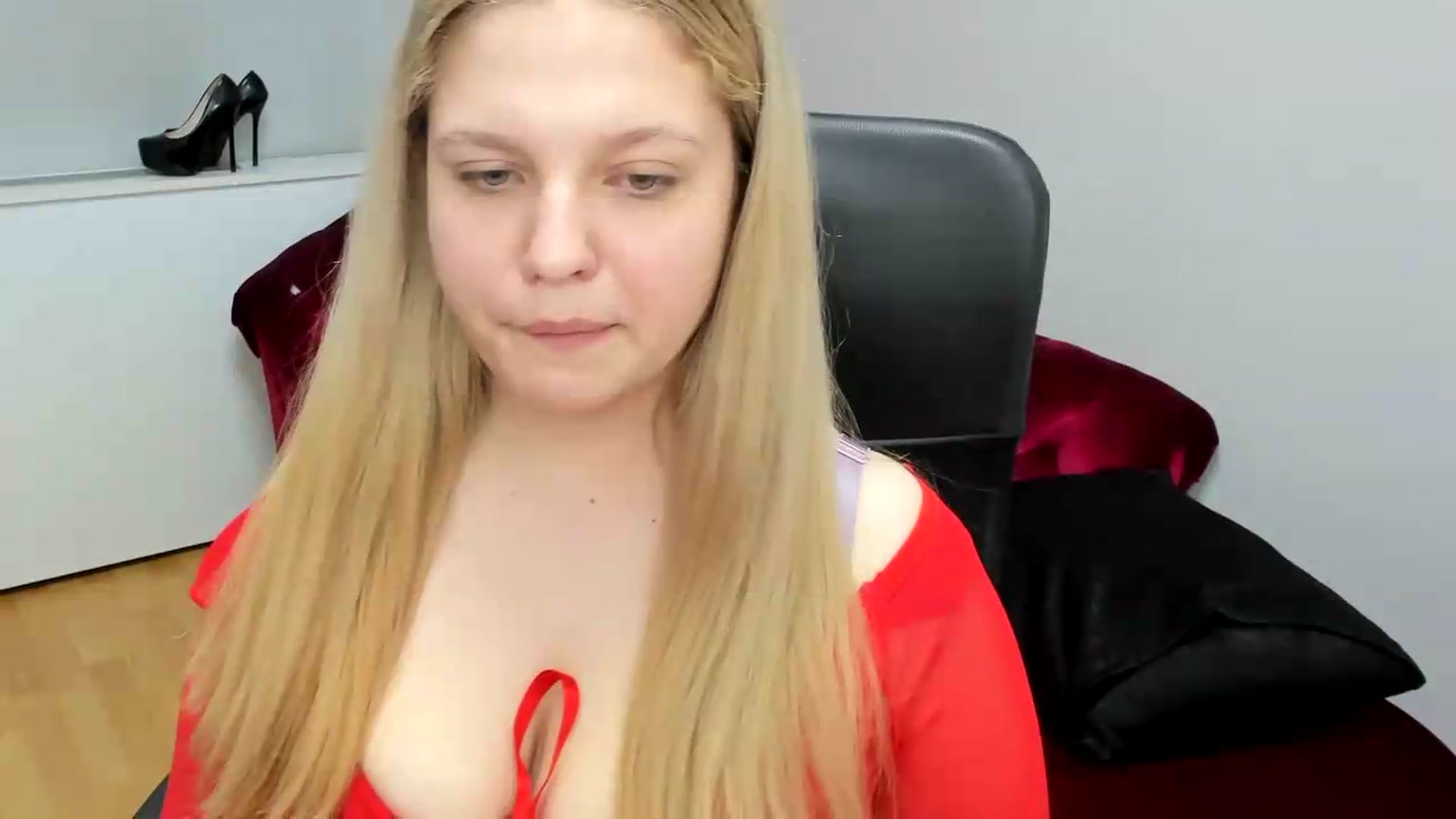 Gallery image thumbnail from PrettyKristin's myfreecams stream on, 05/31/2026, 15:41 image 4 of 20