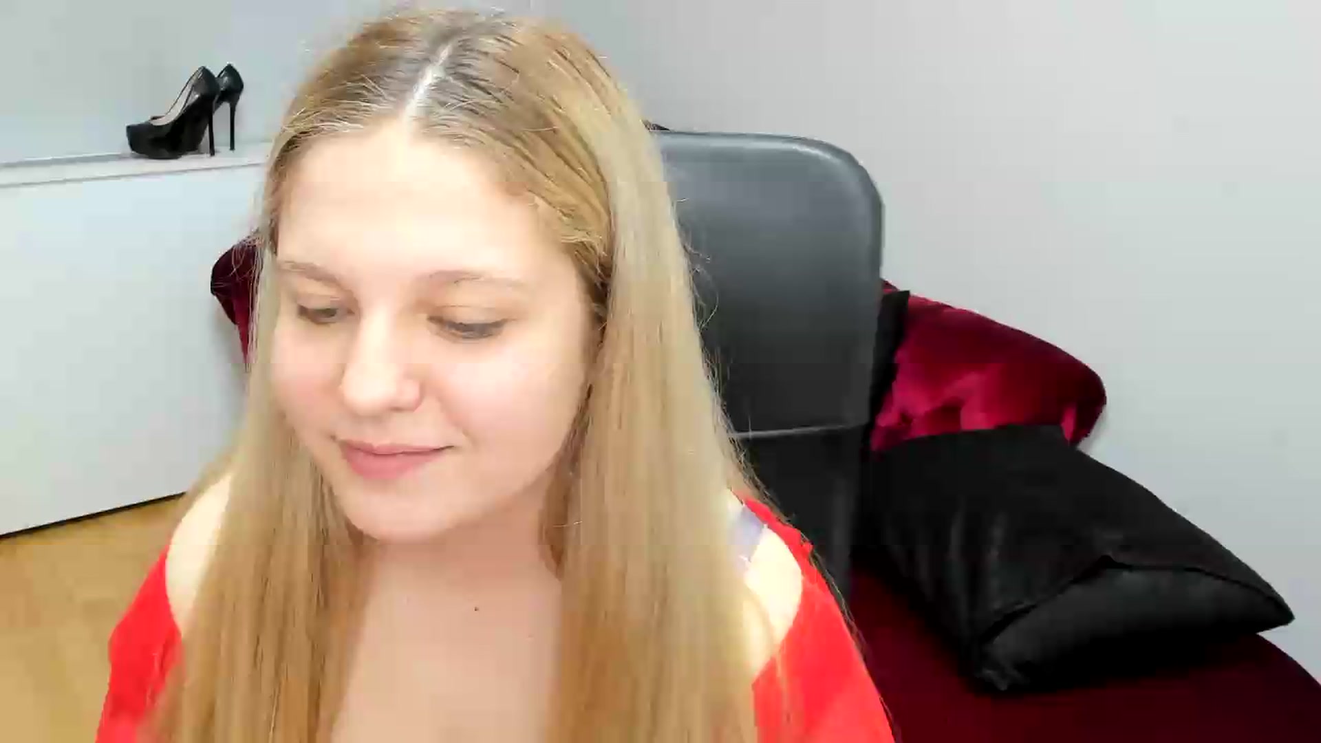 Gallery image thumbnail from PrettyKristin's myfreecams stream on, 05/31/2026, 15:41 image 19 of 20