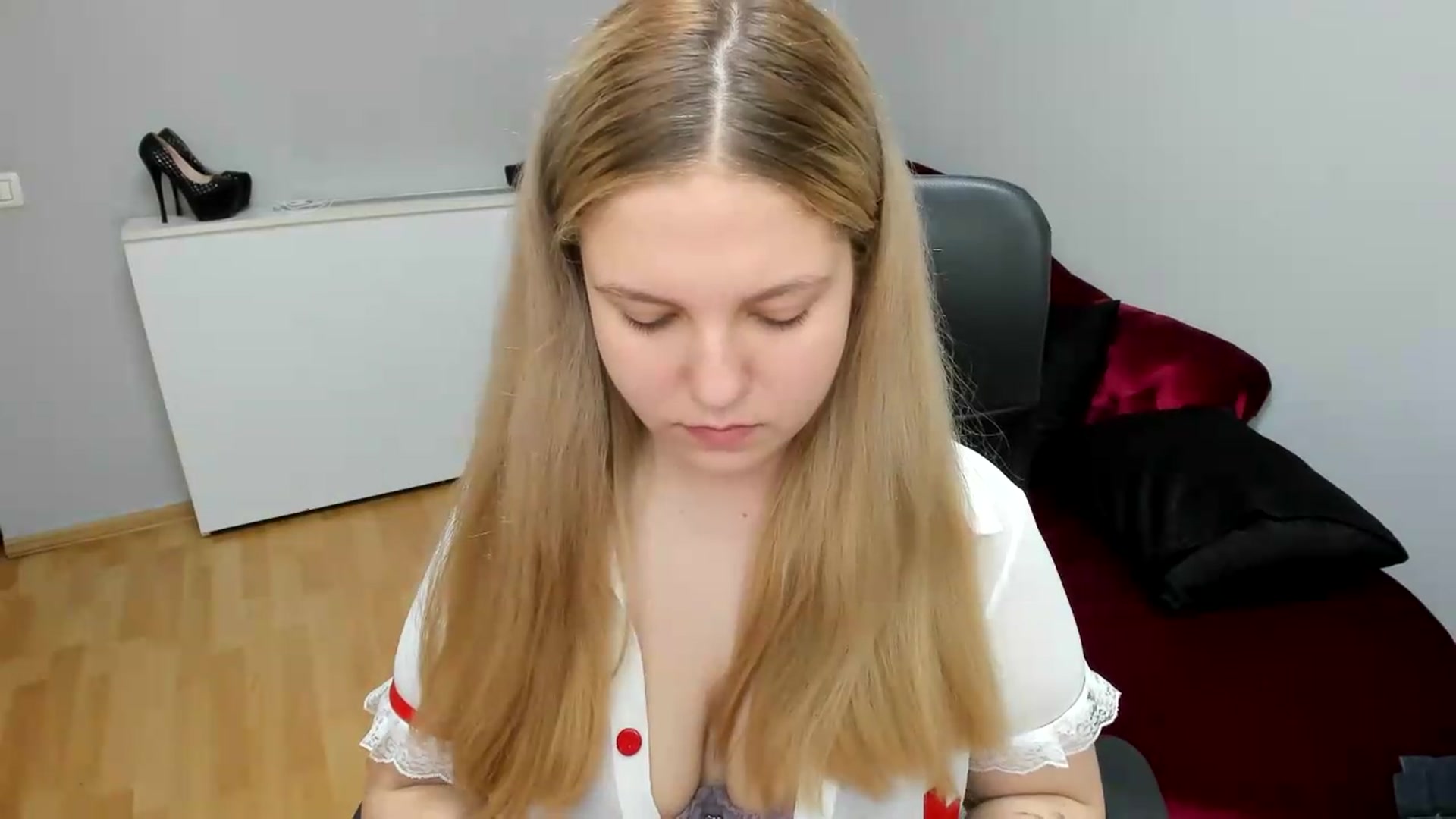 Gallery image thumbnail from PrettyKristin's myfreecams stream on, 06/01/2026, 08:23 image 14 of 20