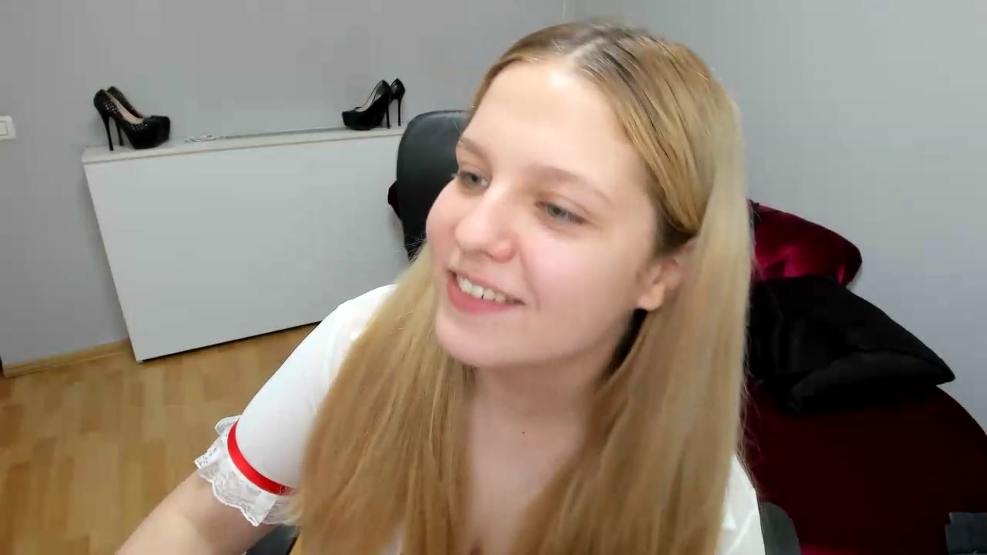 Gallery image thumbnail from PrettyKristin's myfreecams stream on, 06/01/2026, 08:23 image 3 of 20