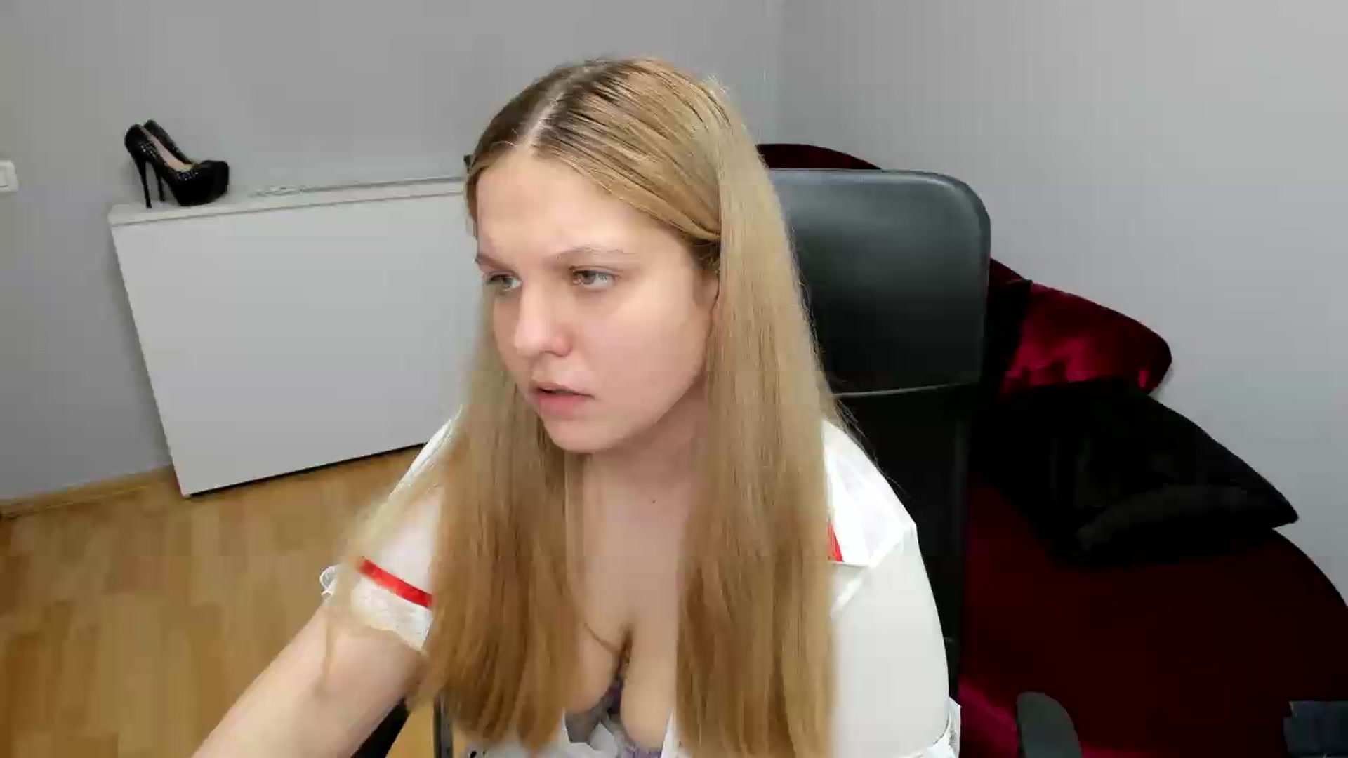 Gallery image thumbnail from PrettyKristin's myfreecams stream on, 06/01/2026, 08:23 image 18 of 20