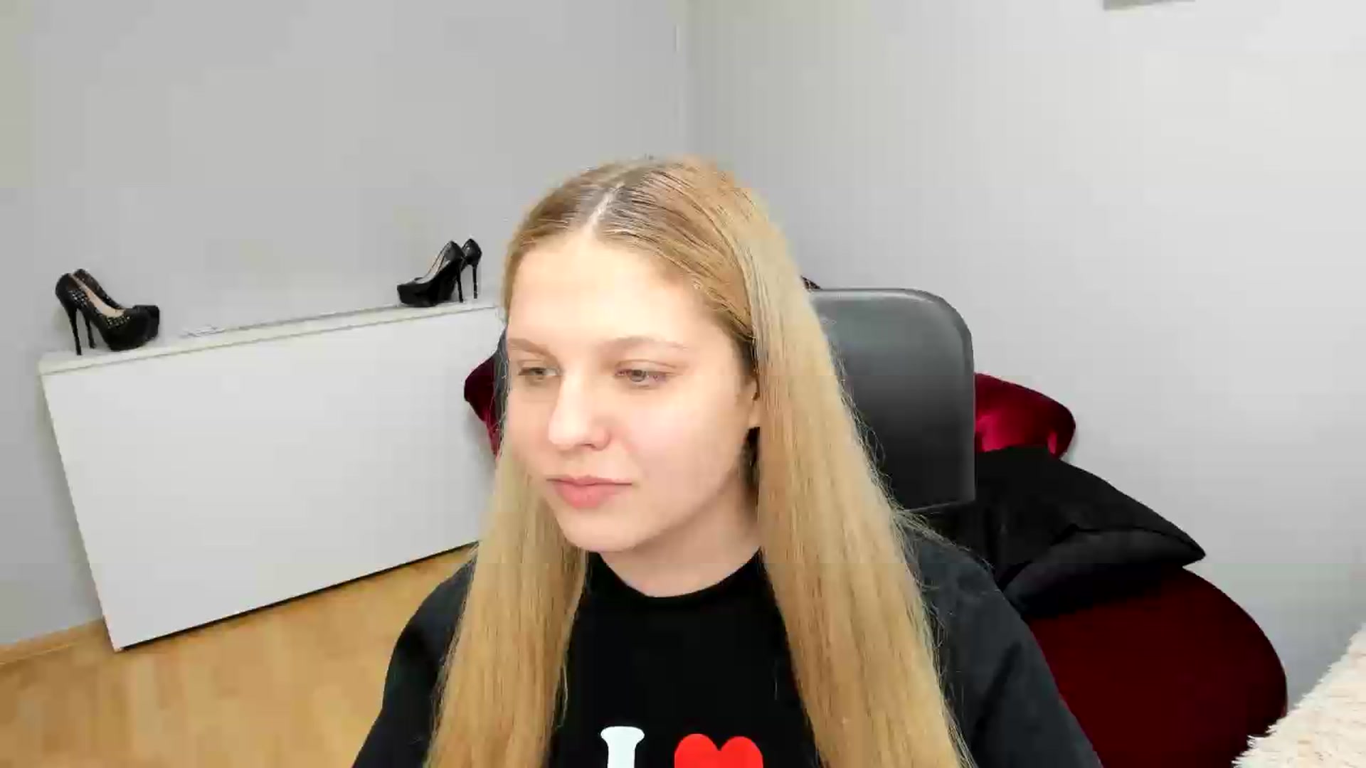 Gallery image thumbnail from PrettyKristin's myfreecams stream on, 06/01/2026, 13:51 image 1 of 20