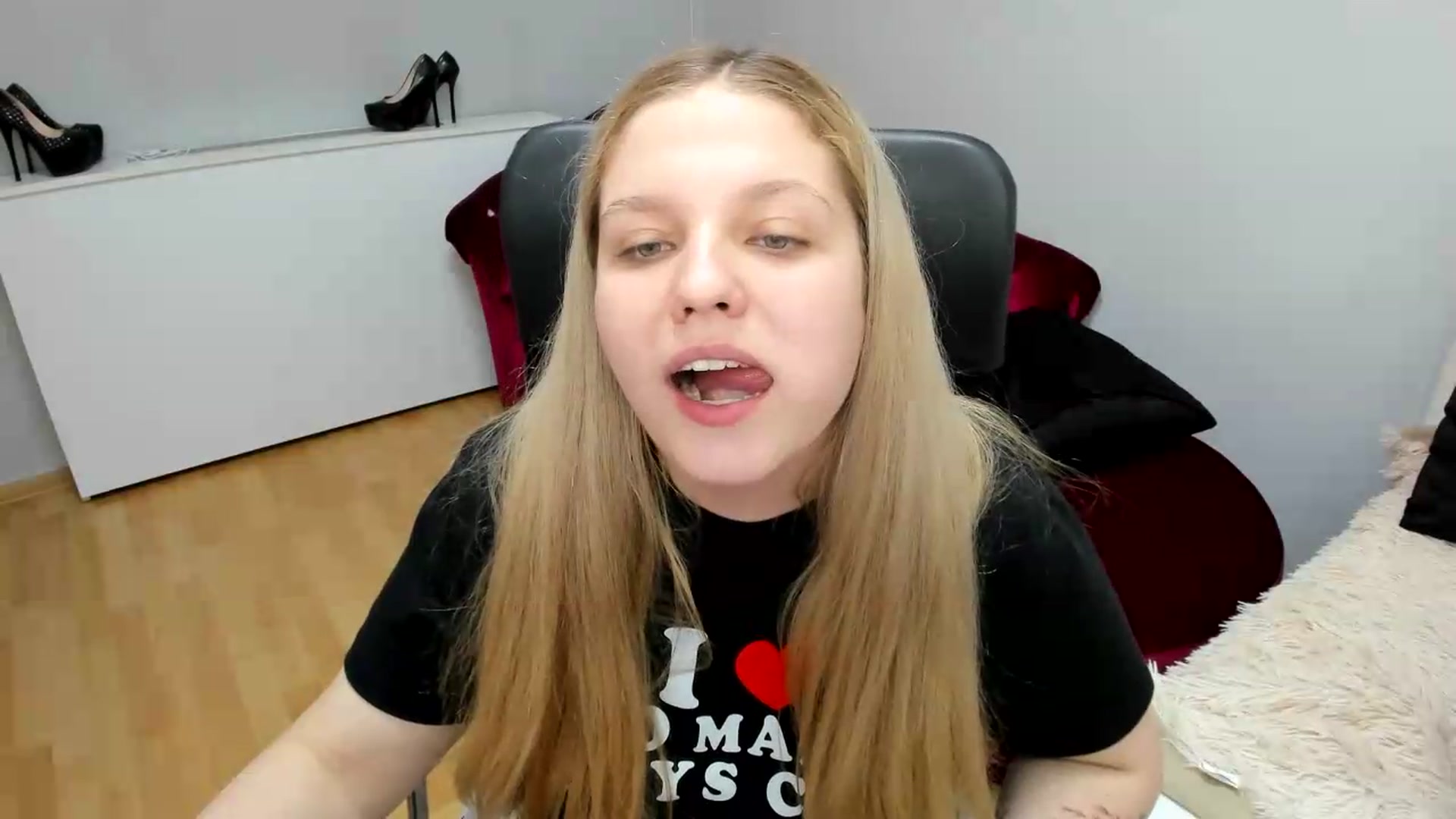 Gallery image thumbnail from PrettyKristin's myfreecams stream on, 06/01/2026, 13:51 image 5 of 20