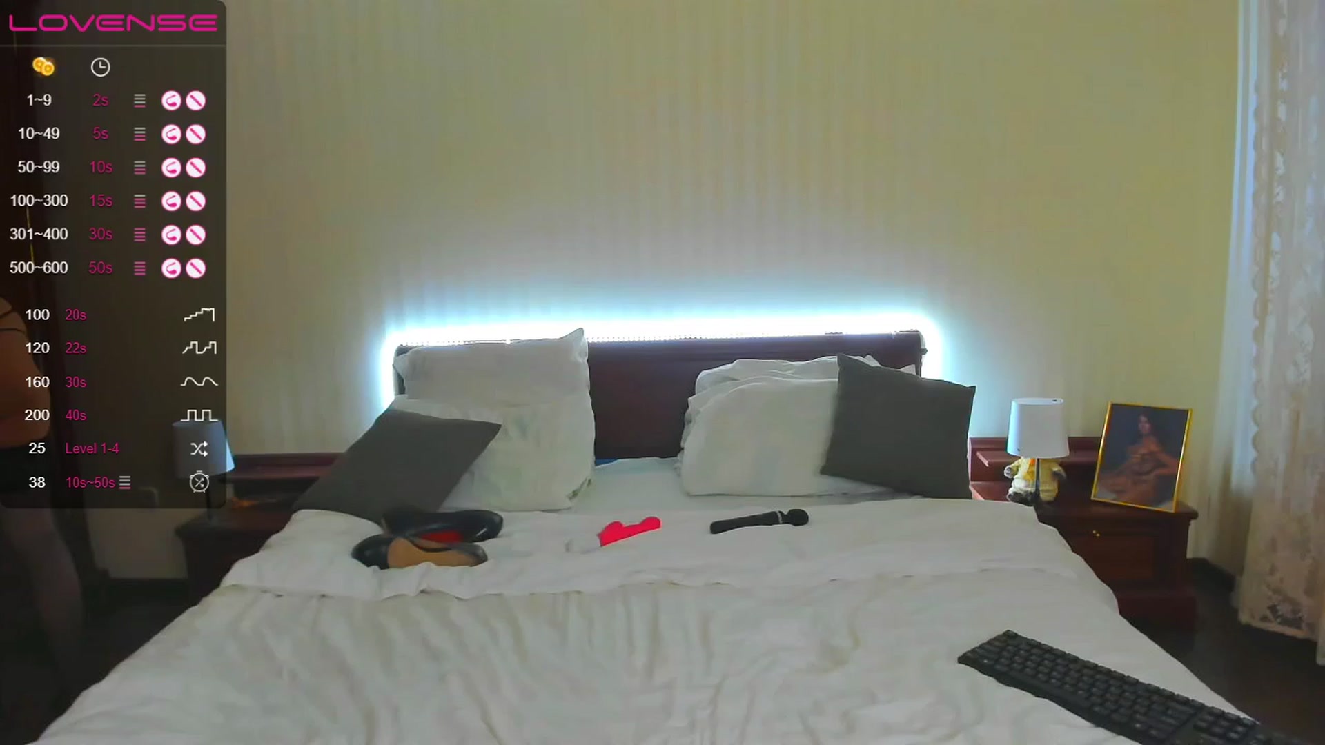 Gallery image thumbnail from PrettyMatilda's myfreecams stream on, 01/04/2023, 23:04 image 16 of 20