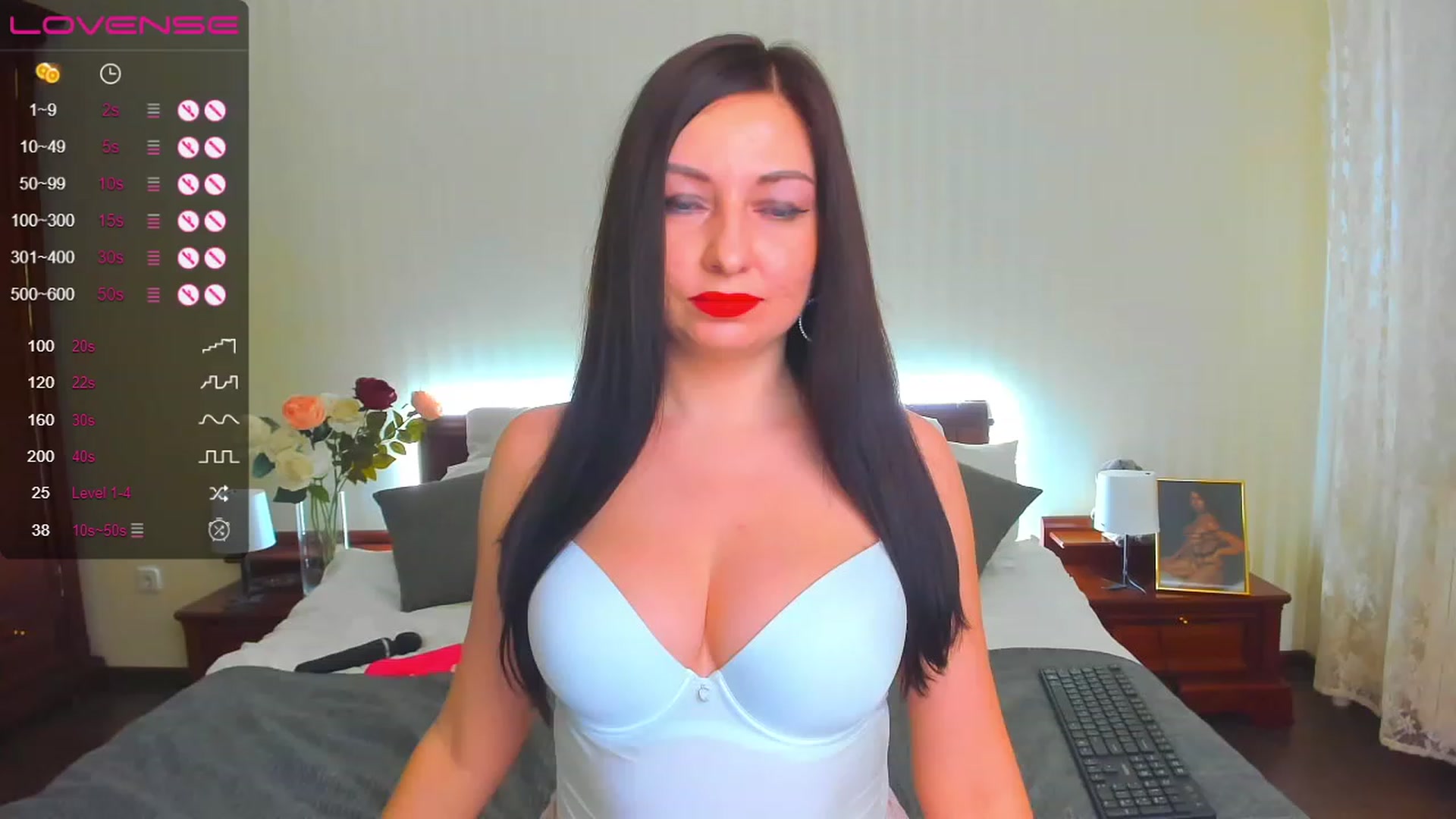 Gallery image thumbnail from PrettyMatilda's myfreecams stream on, 01/17/2023, 18:57 image 5 of 20