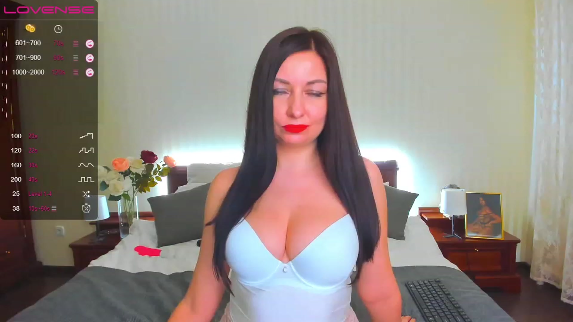 Gallery image thumbnail from PrettyMatilda's myfreecams stream on, 01/17/2023, 22:43 image 5 of 20