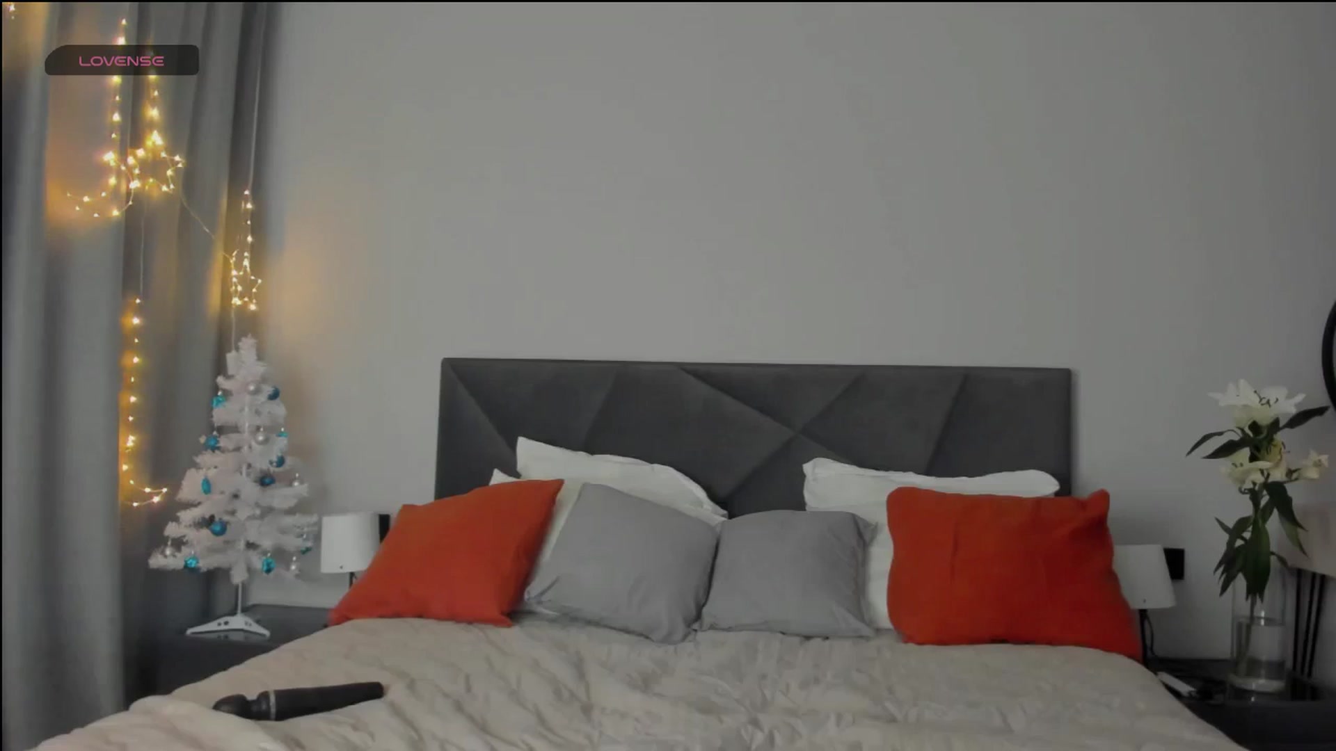 Gallery image thumbnail from PrettyMatilda's myfreecams stream on, 12/15/2023, 23:42 image 3 of 20