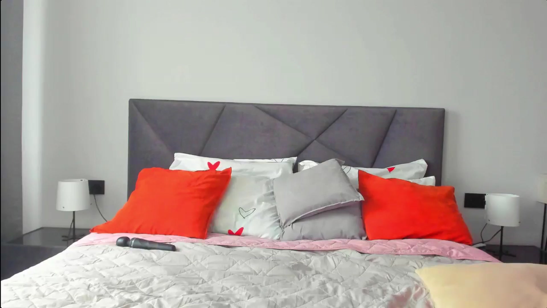 Gallery image thumbnail from PrettyMatilda's myfreecams stream on, 10/02/2024, 13:46 image 14 of 20