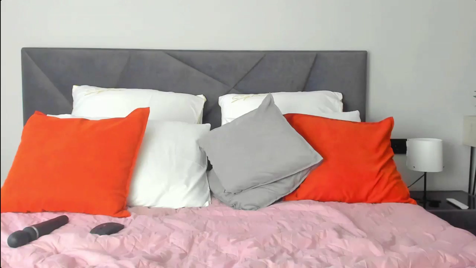 Gallery image thumbnail from PrettyMatilda's myfreecams stream on, 10/11/2024, 14:33 image 15 of 20