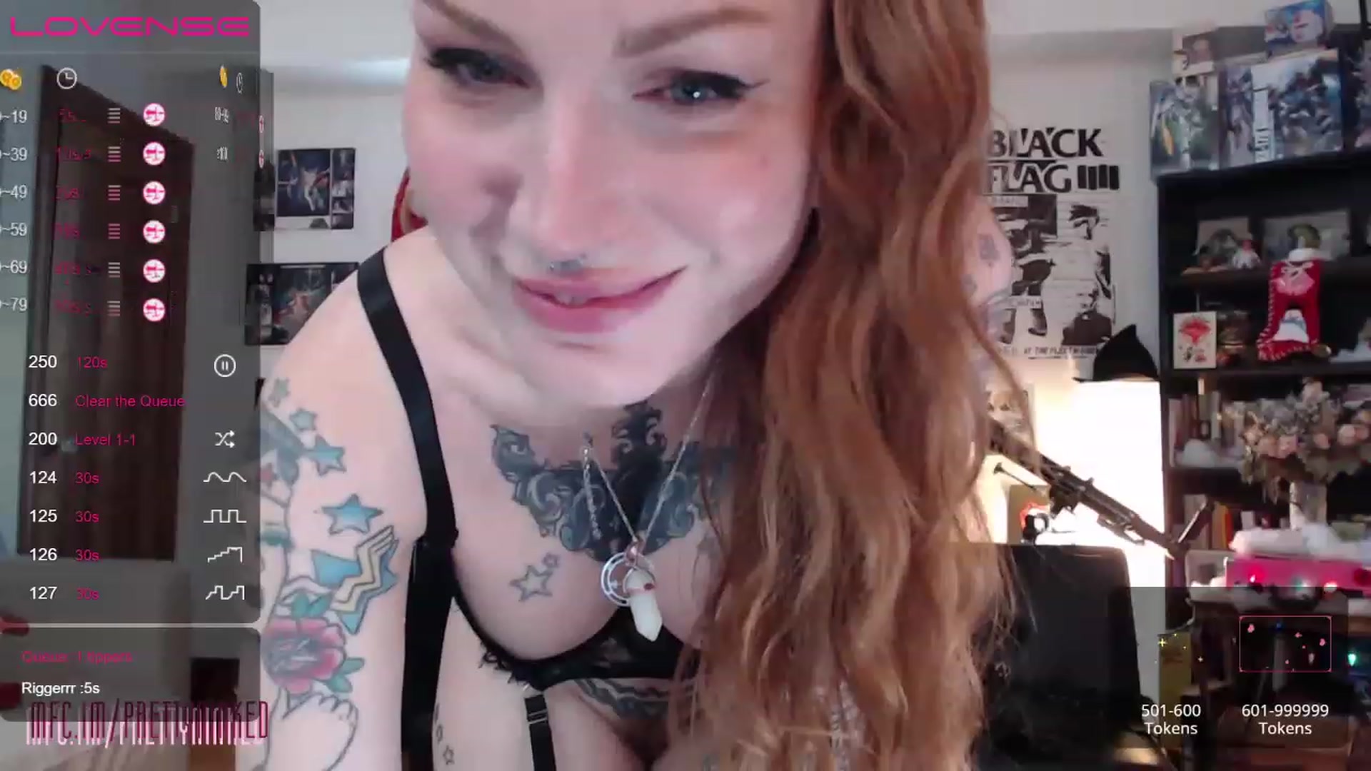 Gallery image thumbnail from PrettyNInked's myfreecams stream on, 12/16/2022, 17:02 image 19 of 20
