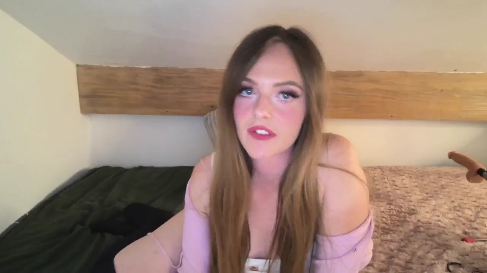 Gallery image thumbnail from PrettyPetite1's myfreecams stream on, 07/24/2025, 23:38 image 14 of 20