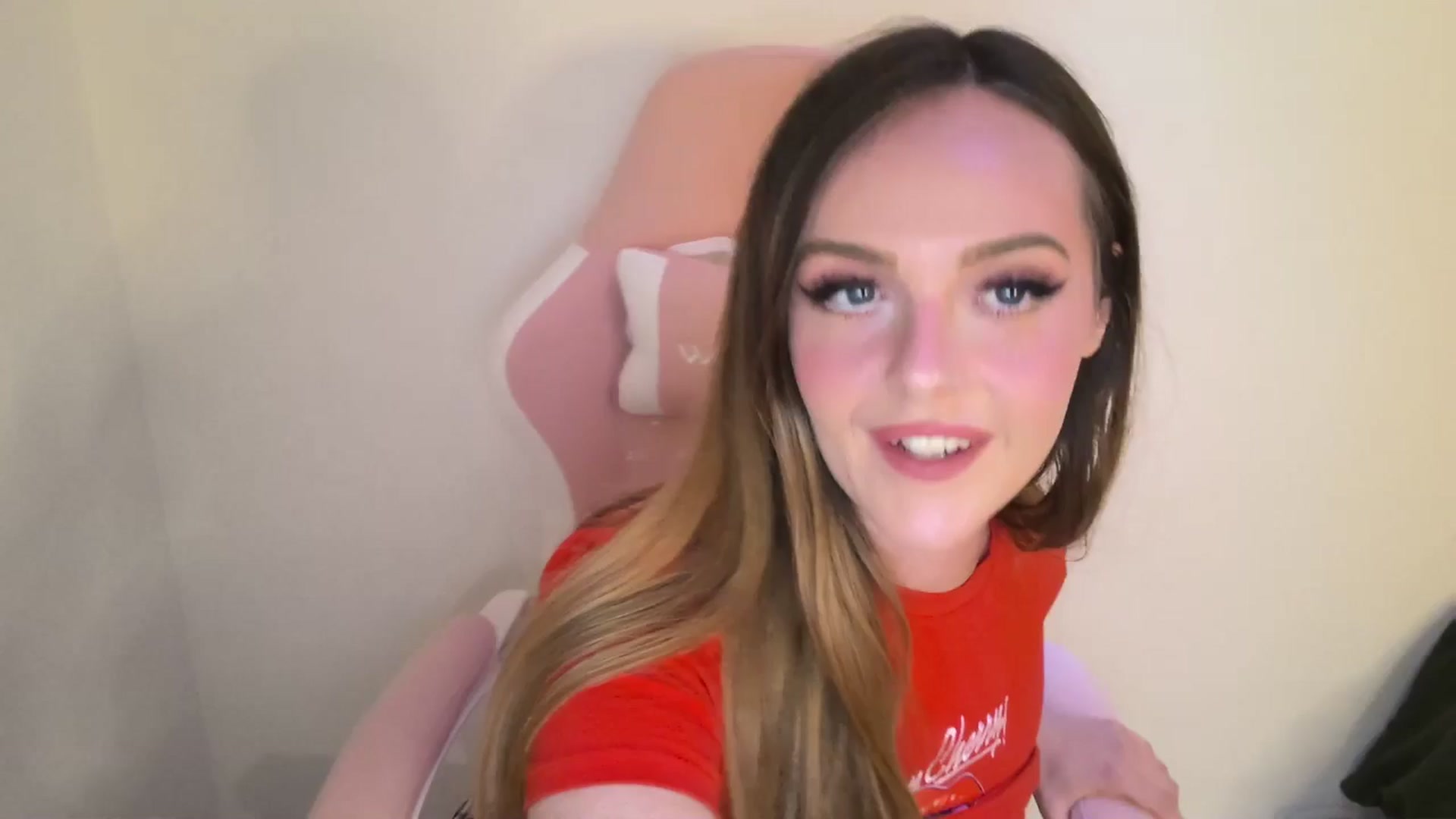 Gallery image thumbnail from PrettyPetite1's myfreecams stream on, 08/13/2025, 20:18 image 1 of 20