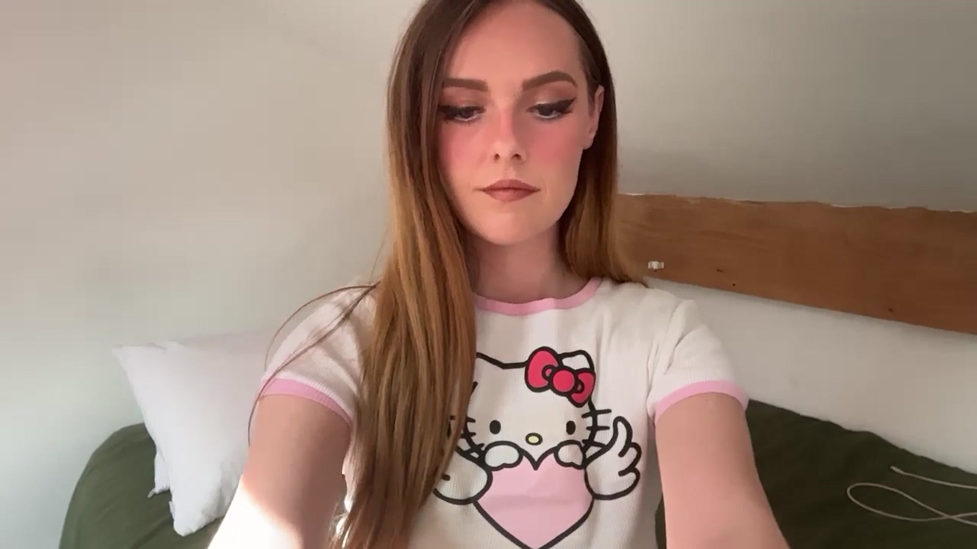 Gallery image thumbnail from PrettyPetite1's myfreecams stream on, 09/12/2025, 11:02 image 6 of 20