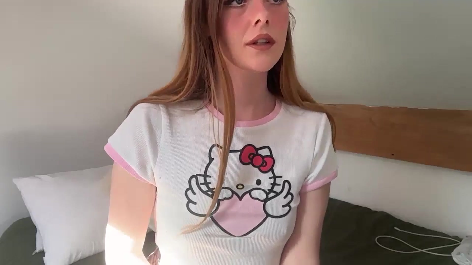 Gallery image thumbnail from PrettyPetite1's myfreecams stream on, 09/12/2025, 11:02 image 2 of 20
