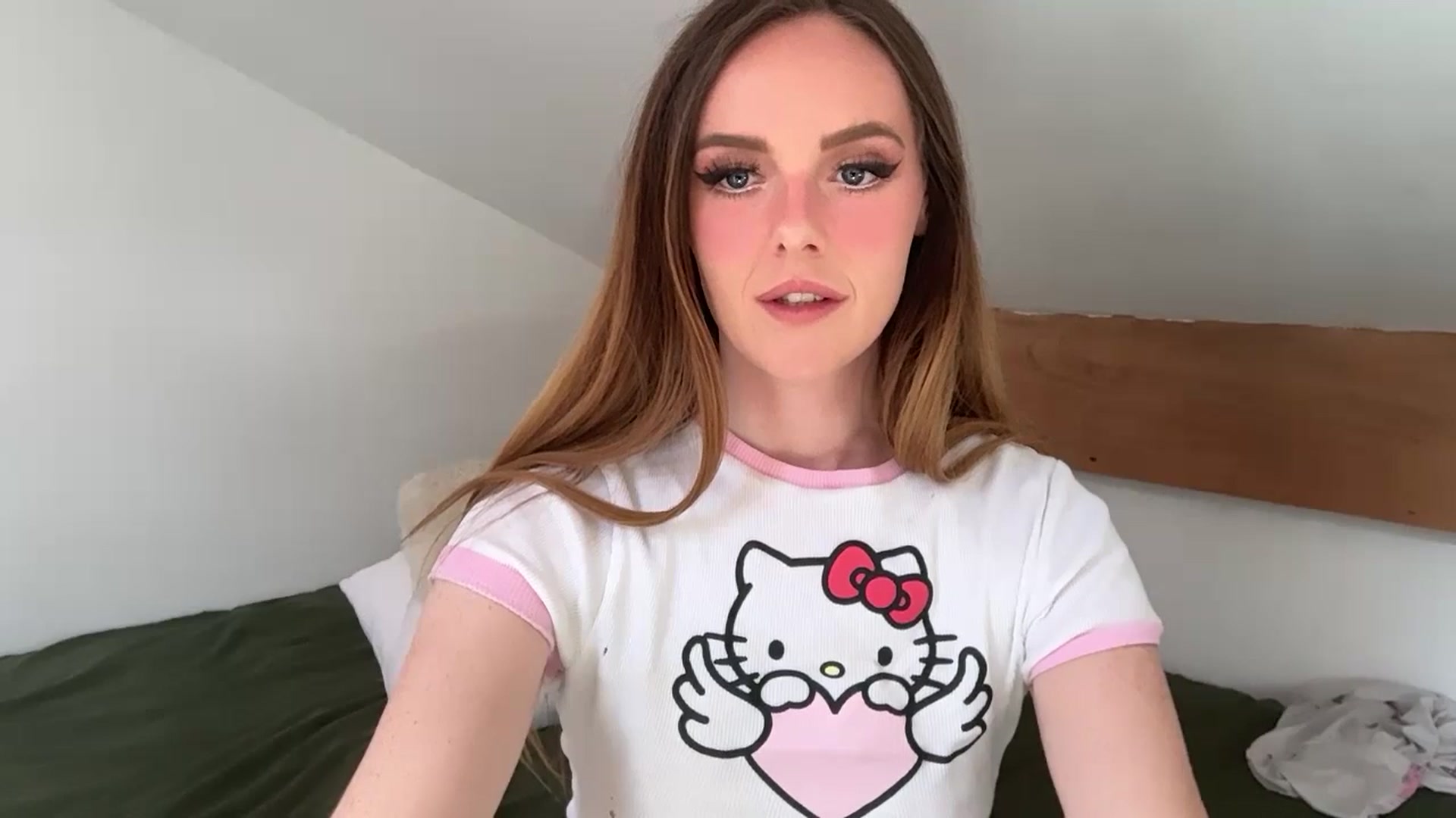 Gallery image thumbnail from PrettyPetite1's myfreecams stream on, 09/12/2025, 12:04 image 5 of 20