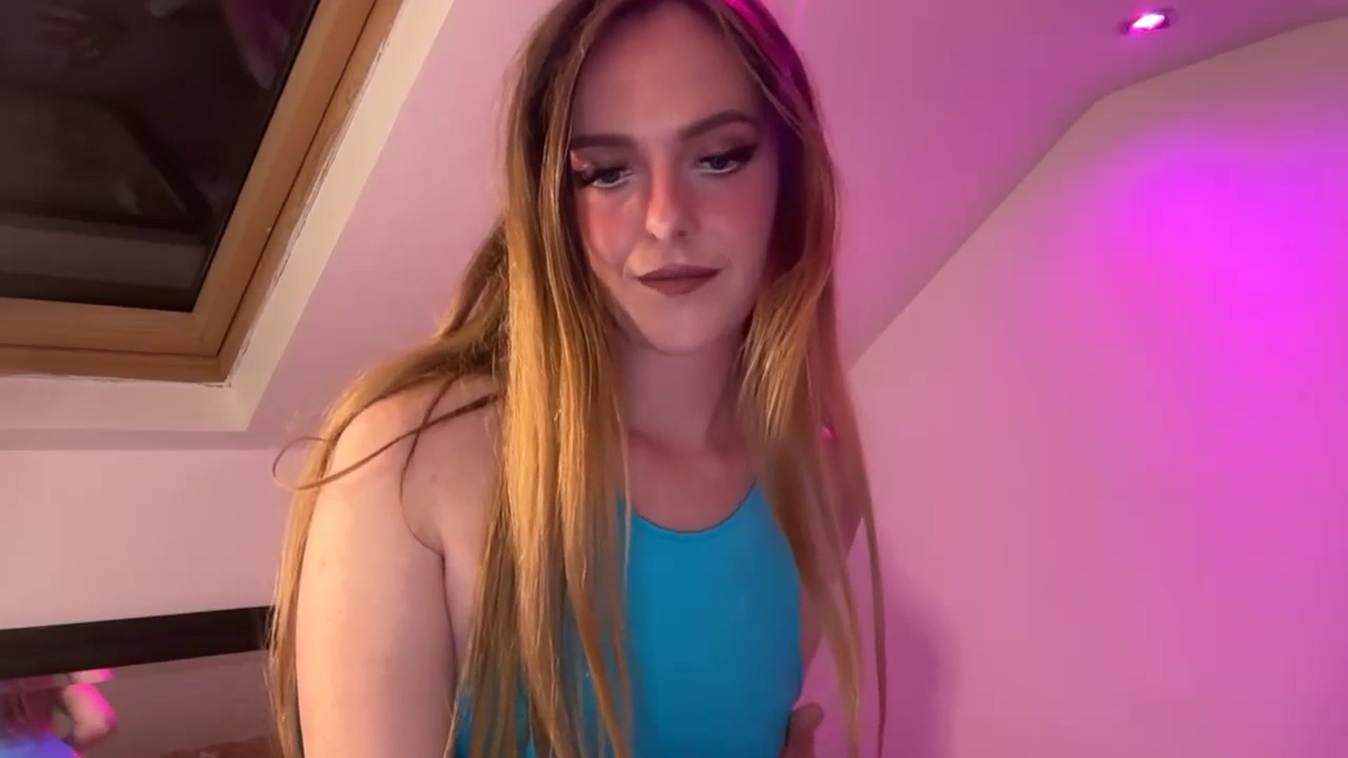 Gallery image thumbnail from PrettyPetite1's myfreecams stream on, 09/12/2025, 21:08 image 9 of 20