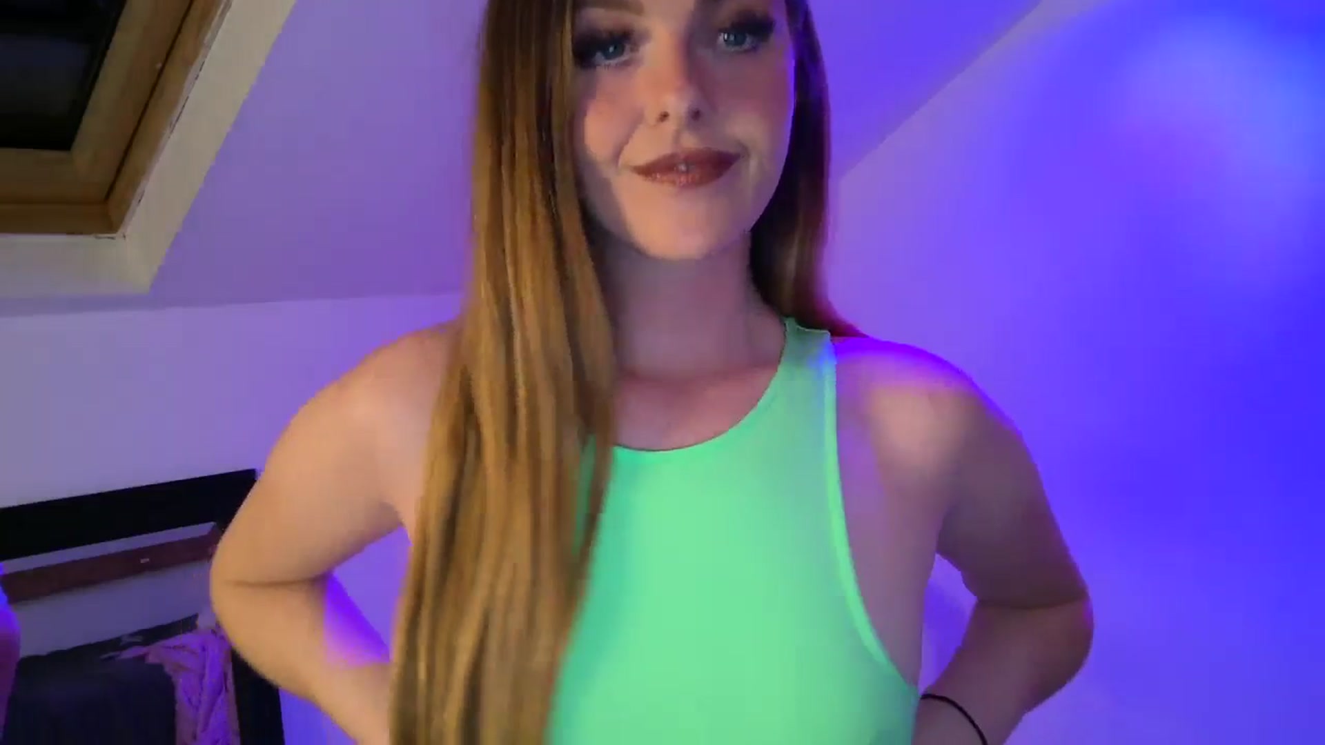Gallery image thumbnail from PrettyPetite1's myfreecams stream on, 09/14/2025, 20:11 image 4 of 20