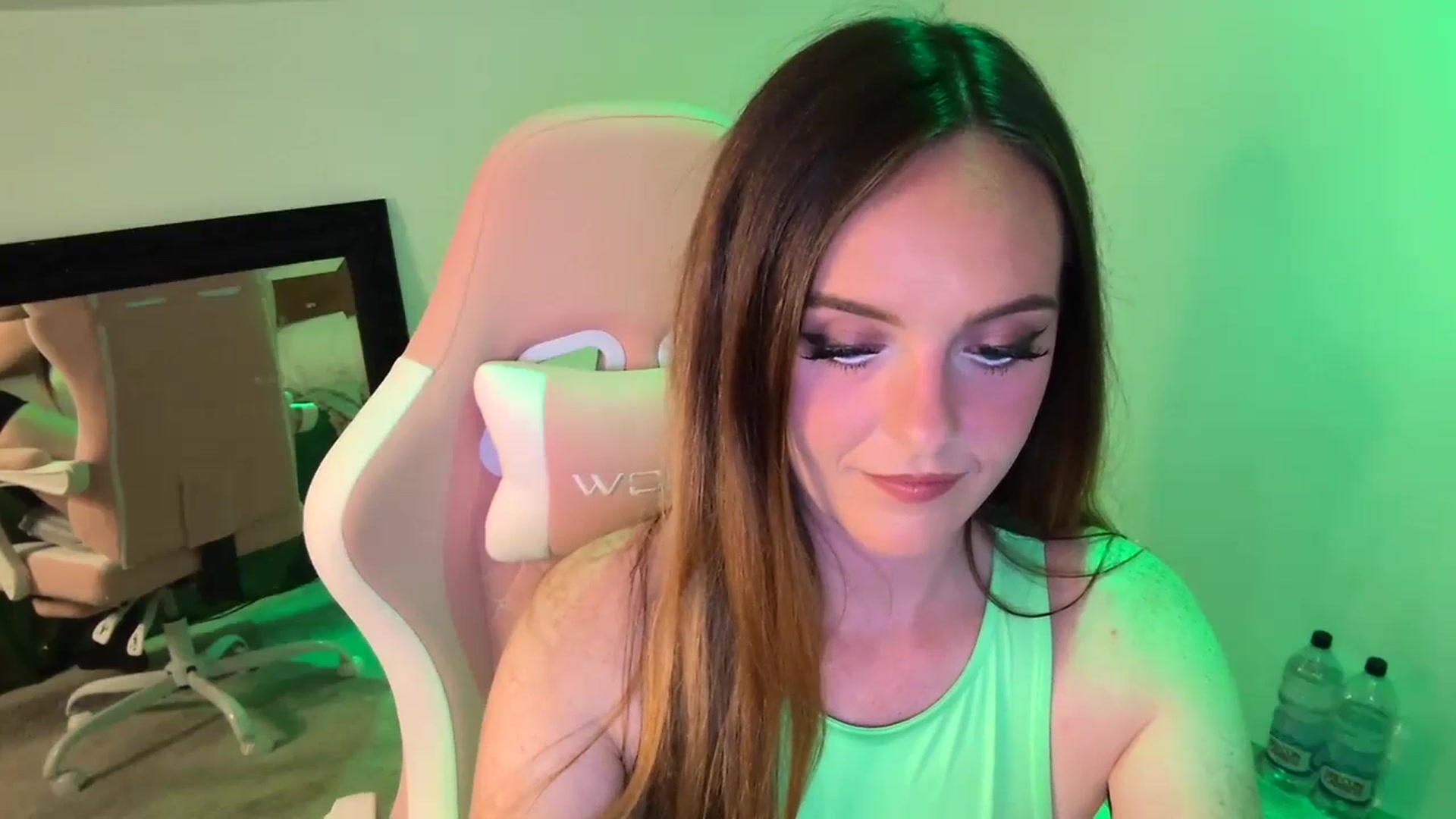 Gallery image thumbnail from PrettyPetite1's myfreecams stream on, 09/14/2025, 21:15 image 20 of 20