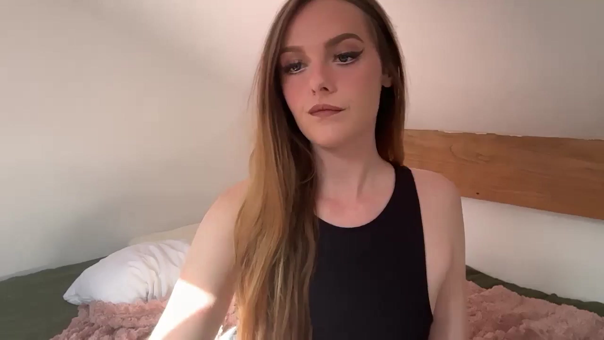 Gallery image thumbnail from PrettyPetite1's myfreecams stream on, 09/16/2025, 10:57 image 1 of 20