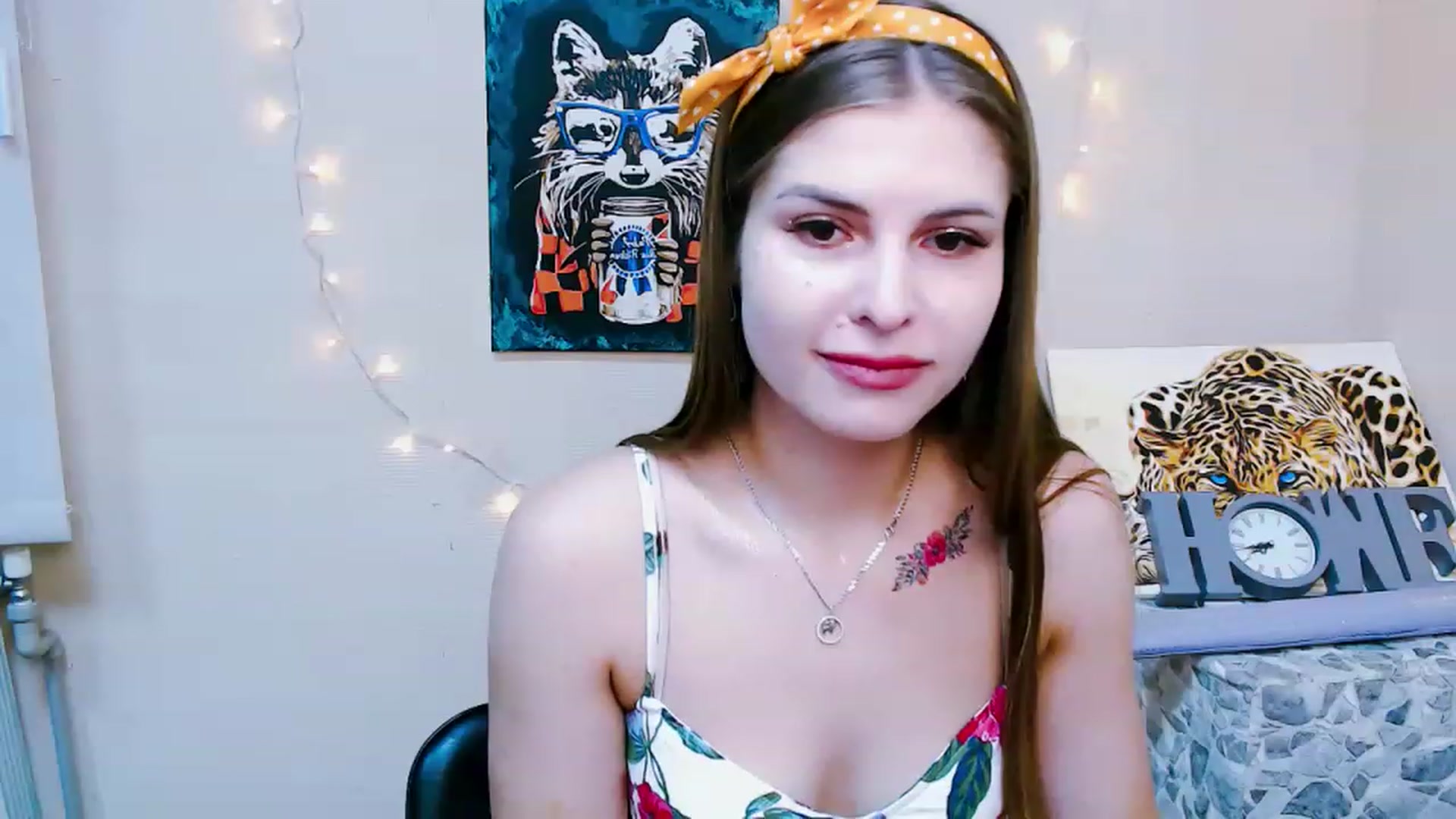 Gallery image thumbnail from PrettyTeilor_'s myfreecams stream on, 06/24/2023, 10:15 image 16 of 20