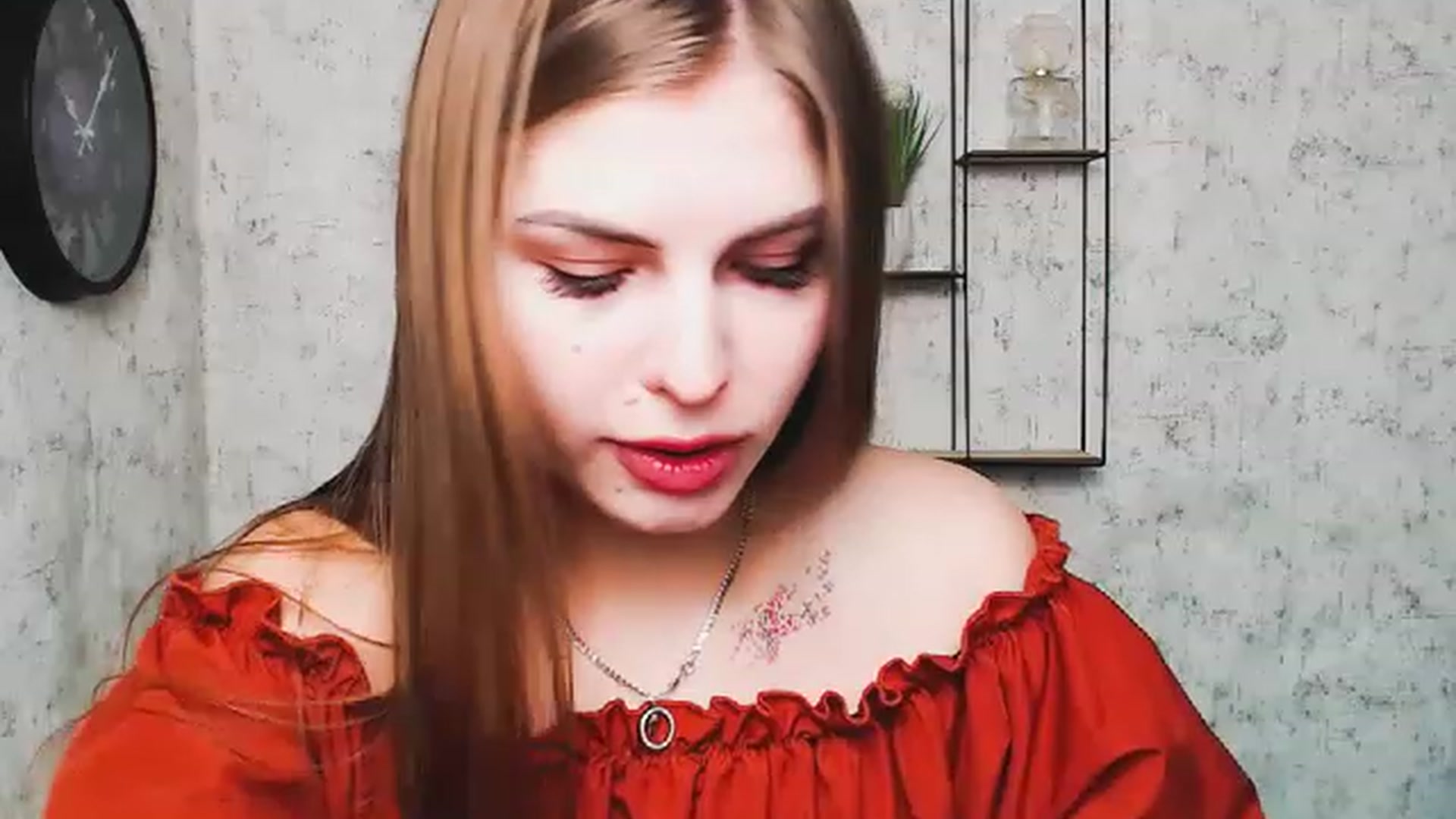Gallery image thumbnail from PrettyTeilor_'s myfreecams stream on, 06/27/2023, 09:22 image 11 of 20