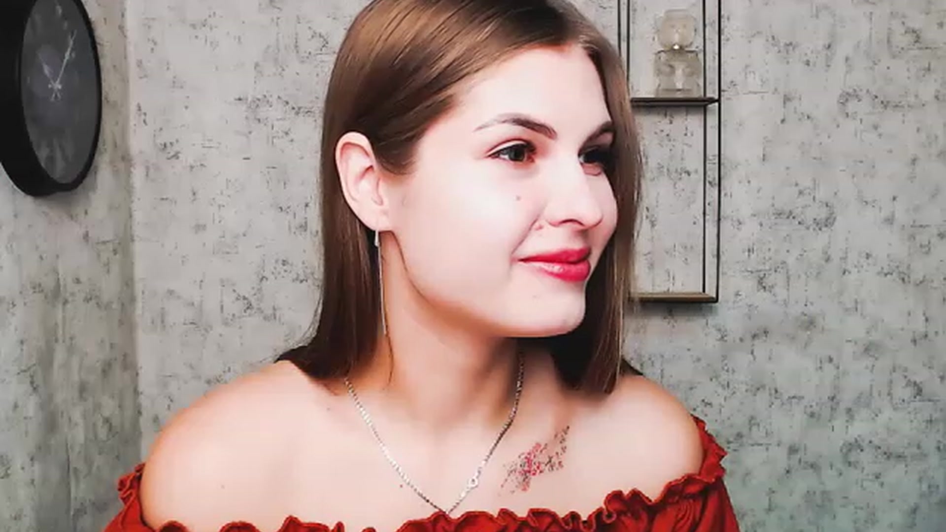 Gallery image thumbnail from PrettyTeilor_'s myfreecams stream on, 06/27/2023, 09:22 image 4 of 20