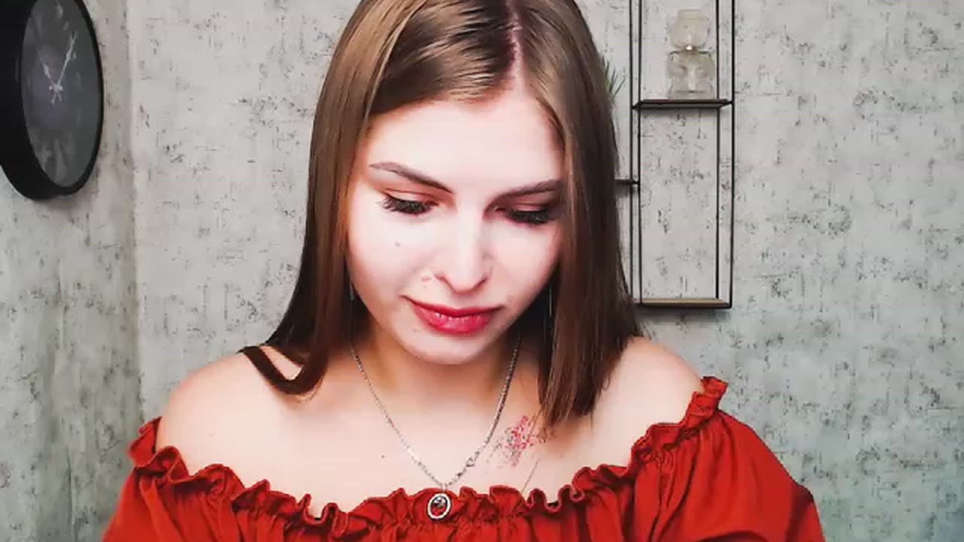 Gallery image thumbnail from PrettyTeilor_'s myfreecams stream on, 06/27/2023, 09:22 image 14 of 20