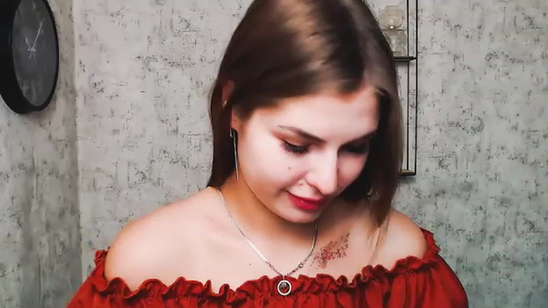Gallery image thumbnail from PrettyTeilor_'s myfreecams stream on, 06/27/2023, 09:22 image 18 of 20