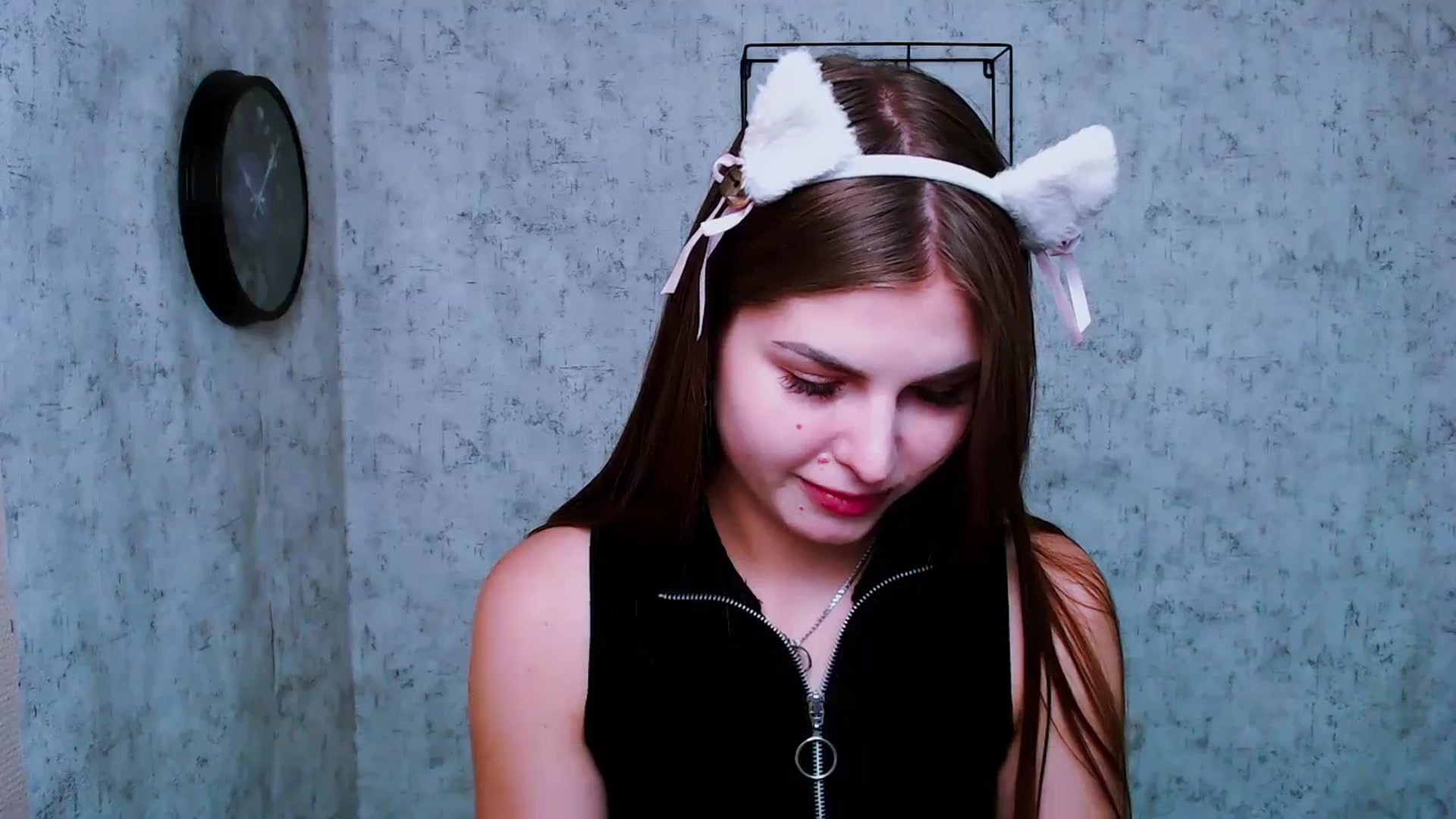 Gallery image thumbnail from PrettyTeilor_'s myfreecams stream on, 06/30/2023, 15:02 image 10 of 20