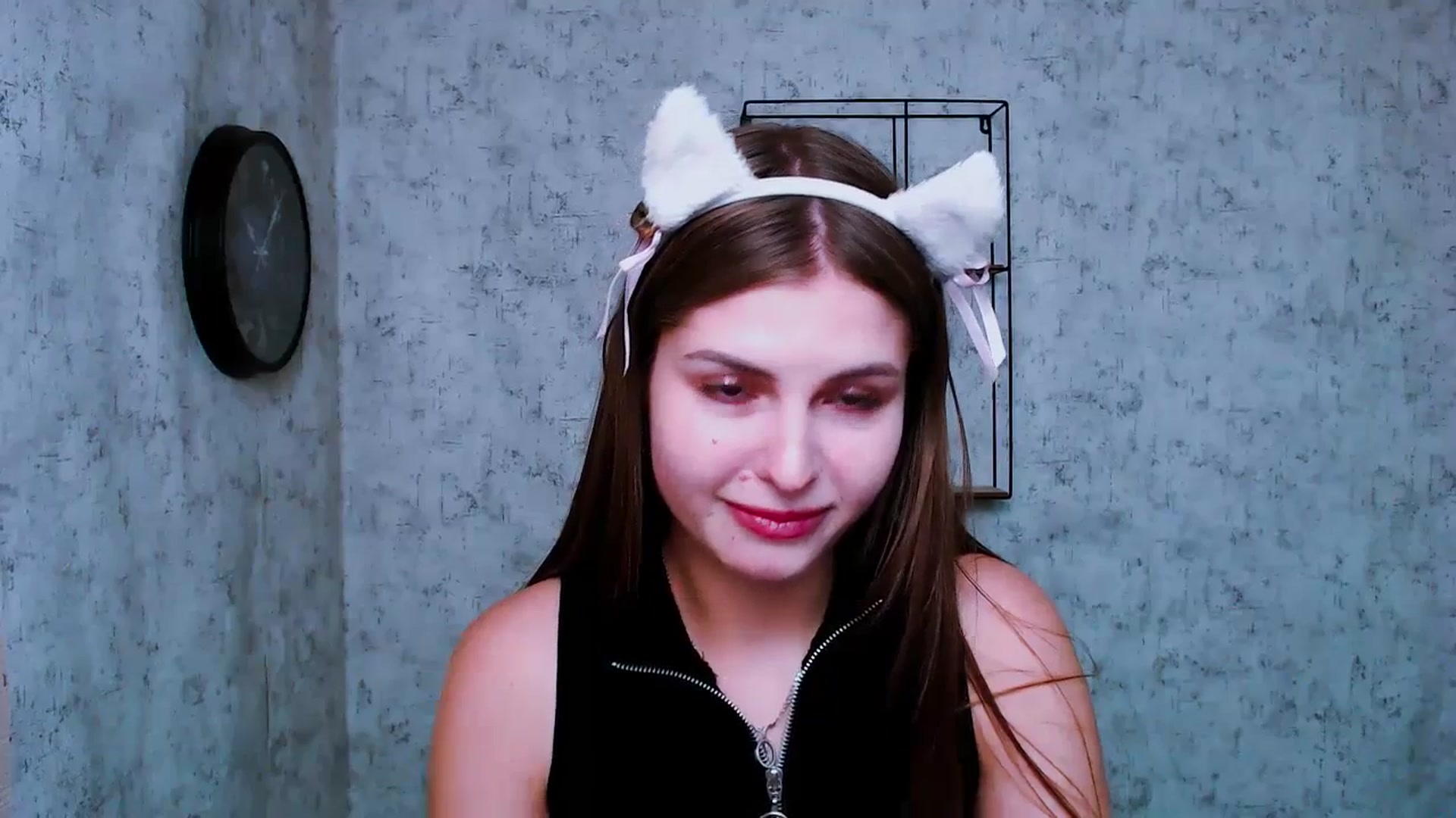 Gallery image thumbnail from PrettyTeilor_'s myfreecams stream on, 06/30/2023, 16:57 image 4 of 20