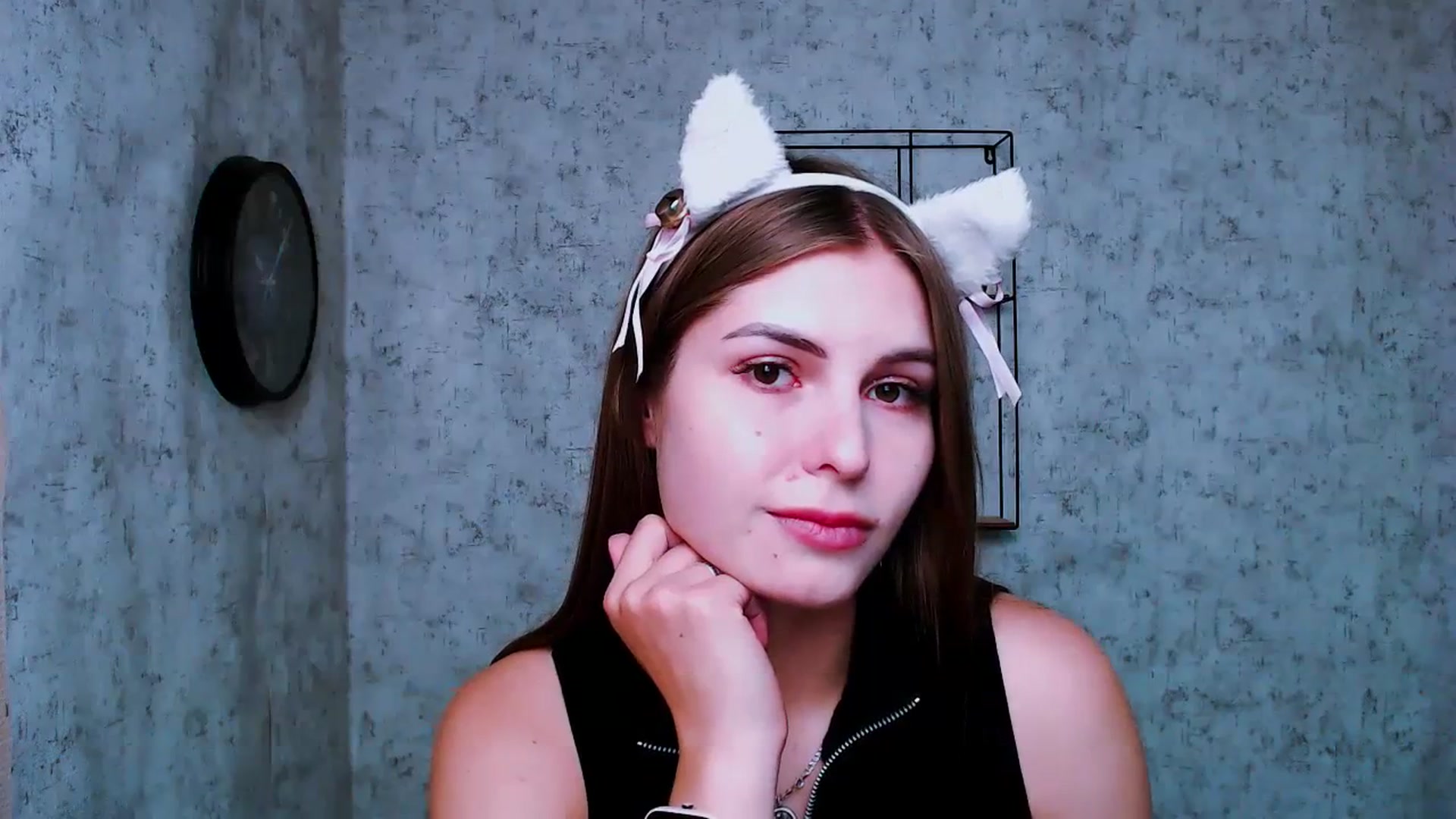 Gallery image thumbnail from PrettyTeilor_'s myfreecams stream on, 06/30/2023, 16:57 image 12 of 20