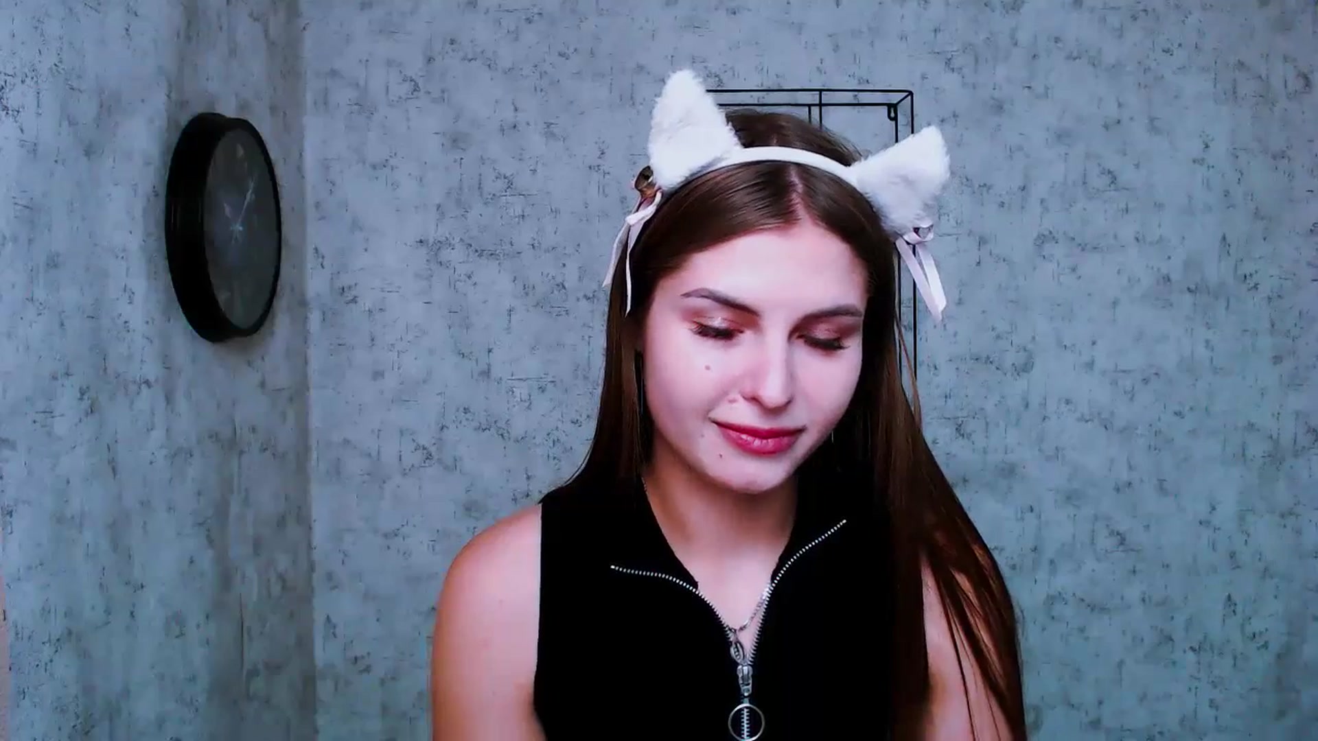 Gallery image thumbnail from PrettyTeilor_'s myfreecams stream on, 06/30/2023, 16:57 image 3 of 20