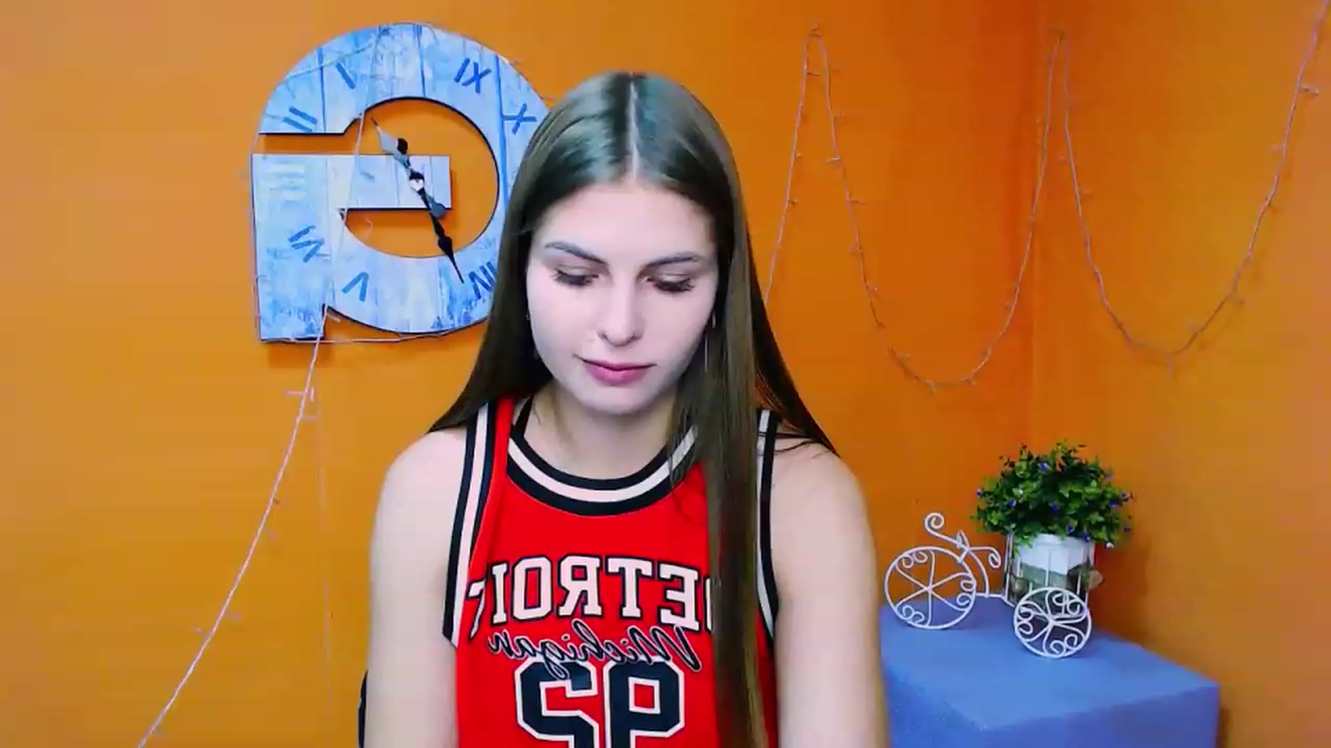 Gallery image thumbnail from PrettyTeilor_'s myfreecams stream on, 07/01/2023, 13:31 image 14 of 20