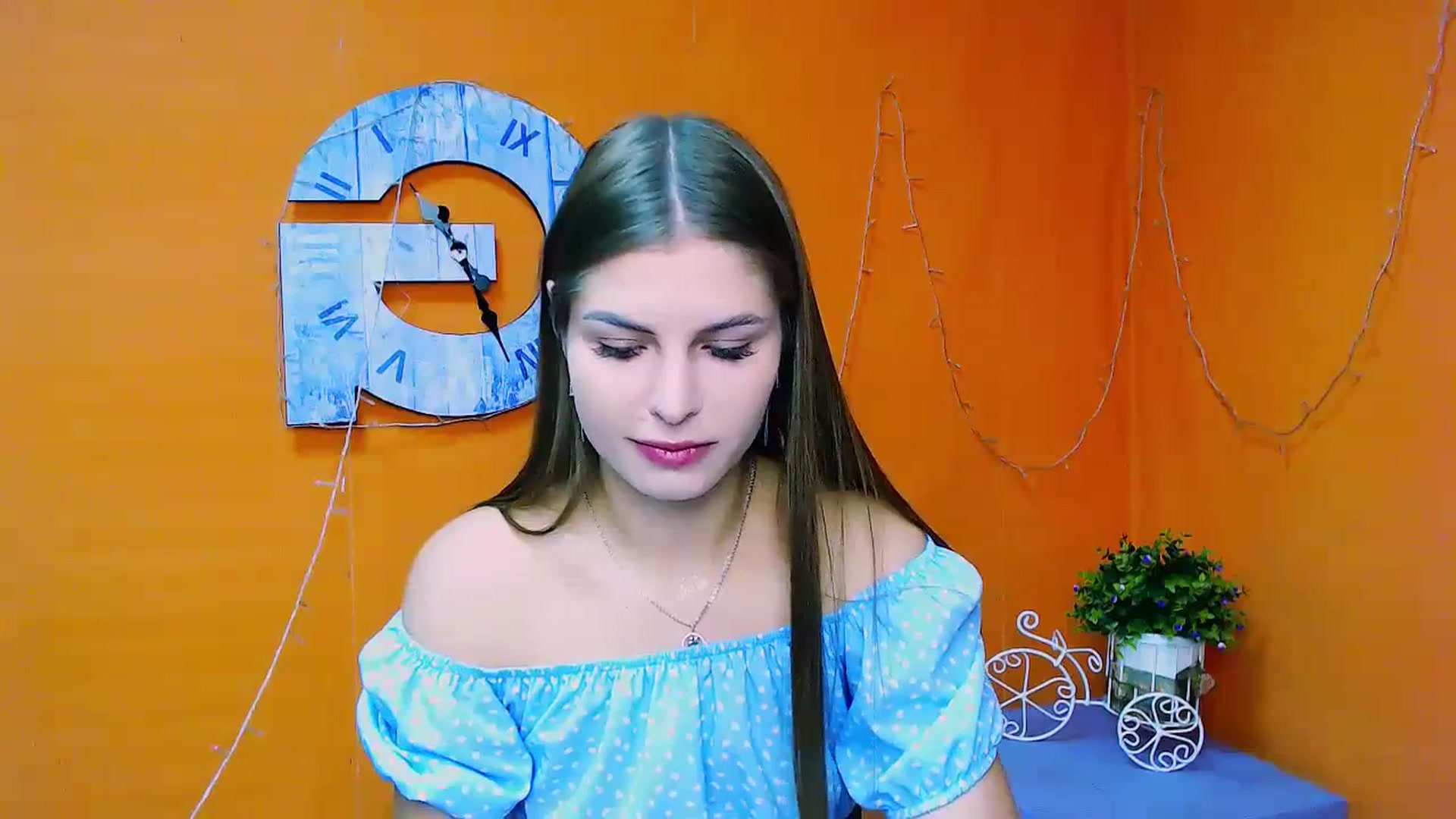 Gallery image thumbnail from PrettyTeilor_'s myfreecams stream on, 07/02/2023, 10:48 image 14 of 20