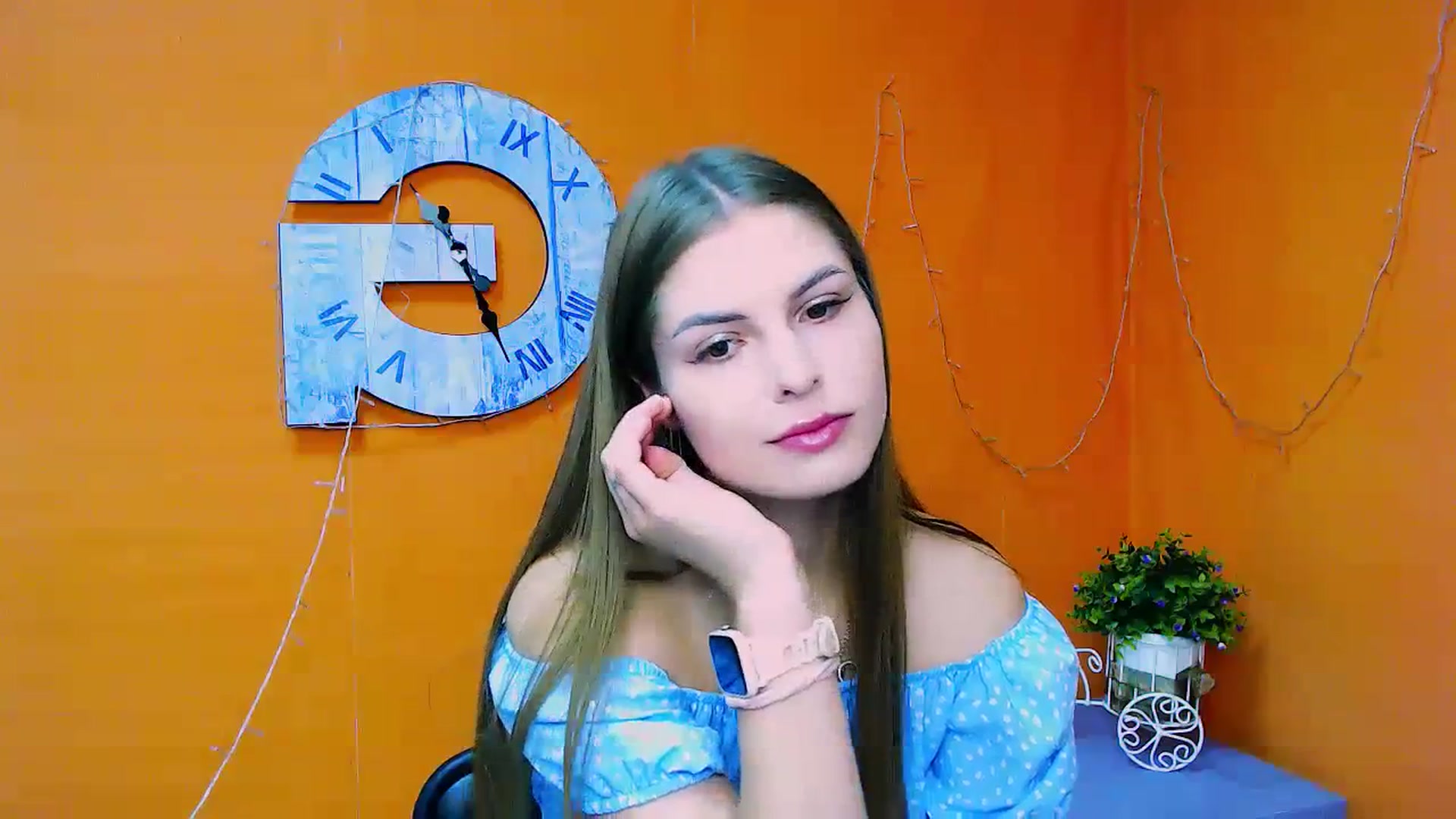 Gallery image thumbnail from PrettyTeilor_'s myfreecams stream on, 07/02/2023, 10:48 image 19 of 20