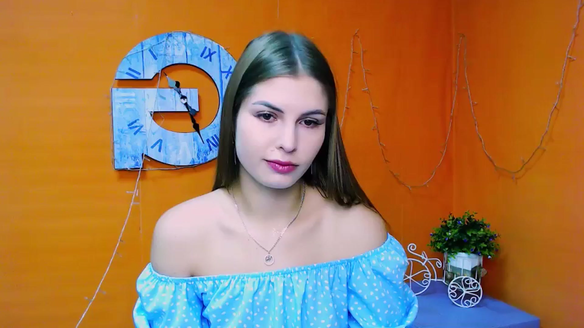 Gallery image thumbnail from PrettyTeilor_'s myfreecams stream on, 07/02/2023, 10:48 image 1 of 20